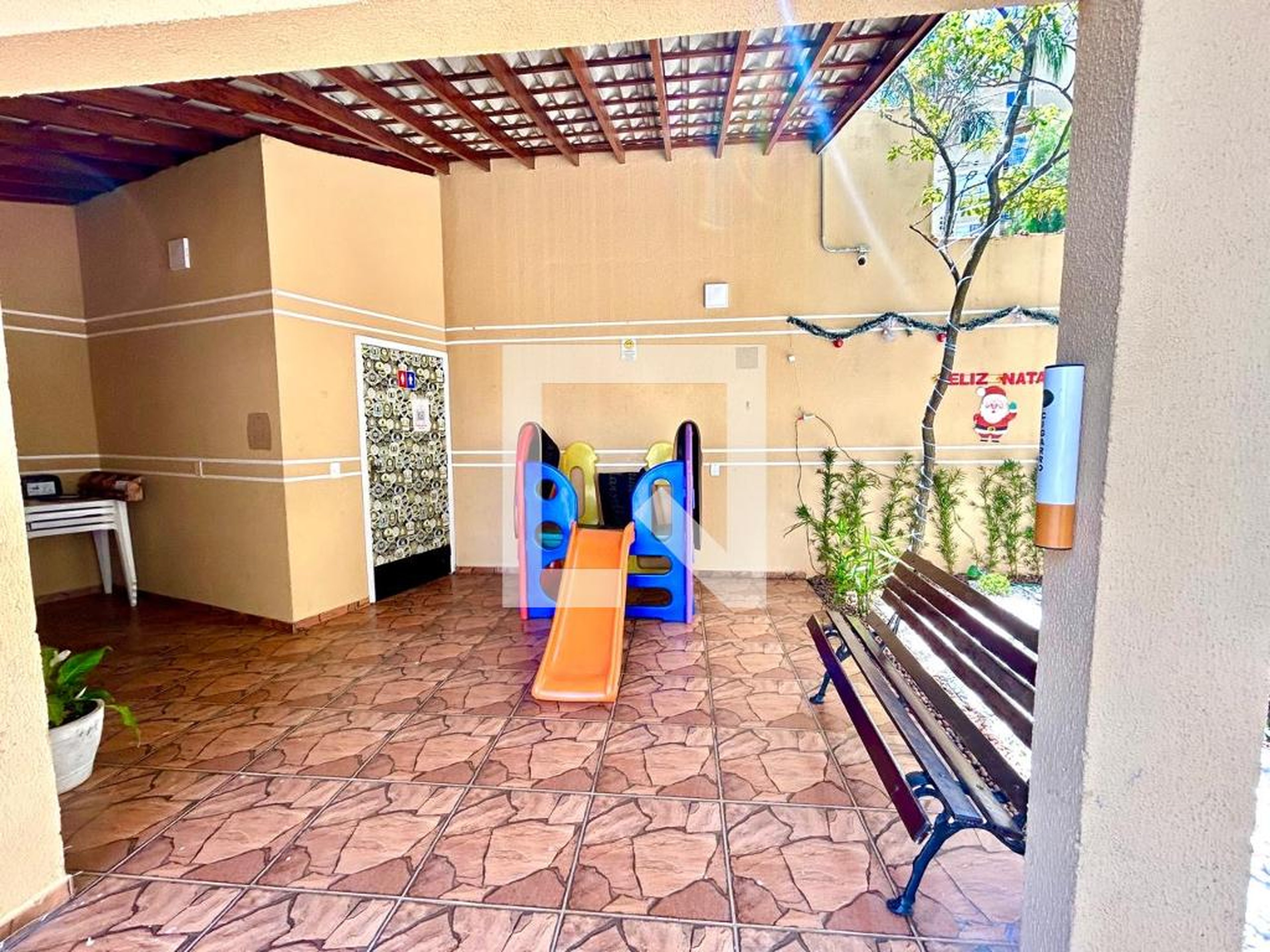 Playground - Solar di Marsella