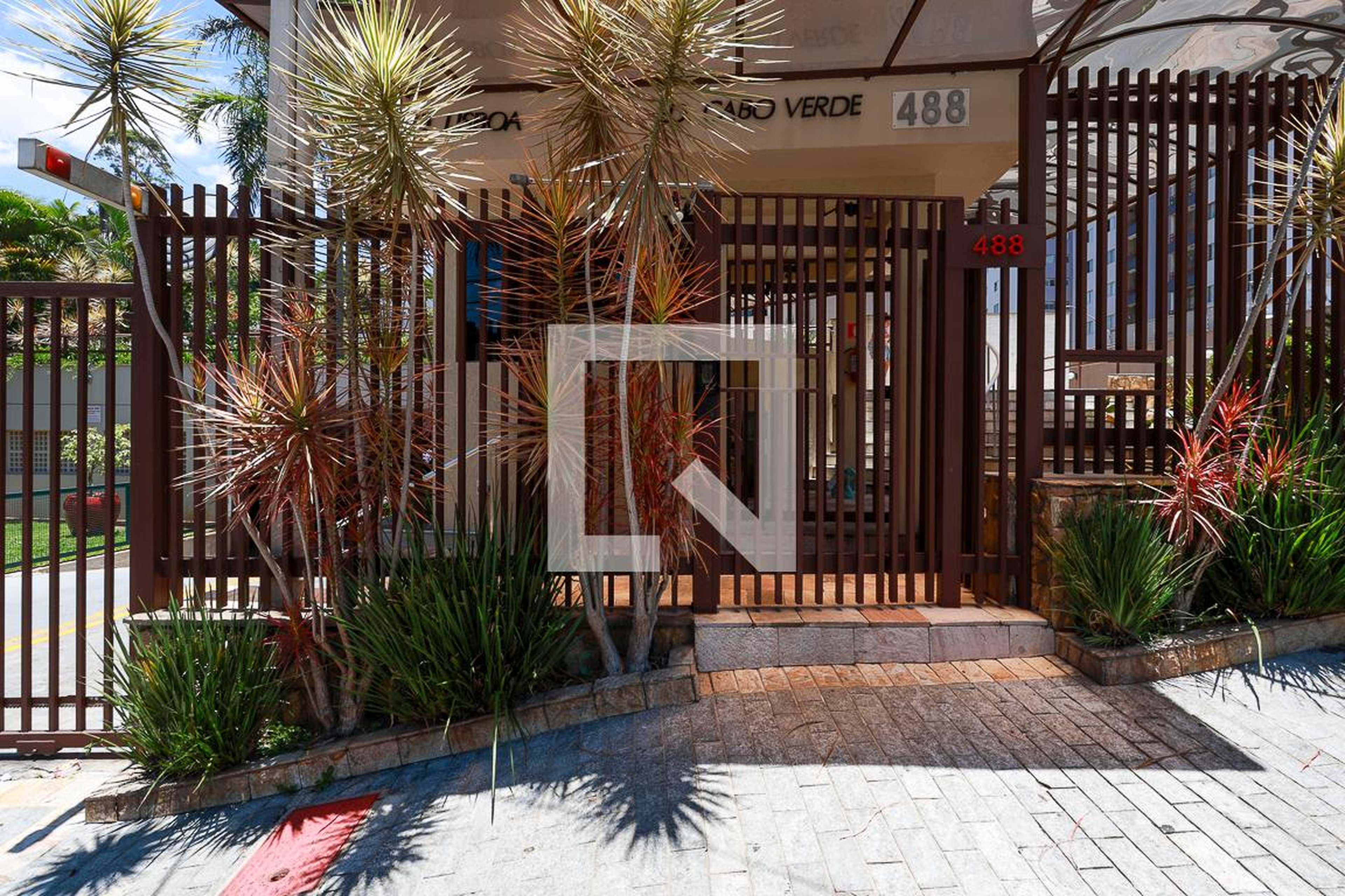 Fachada do condomínio Condomínio Brasil 500