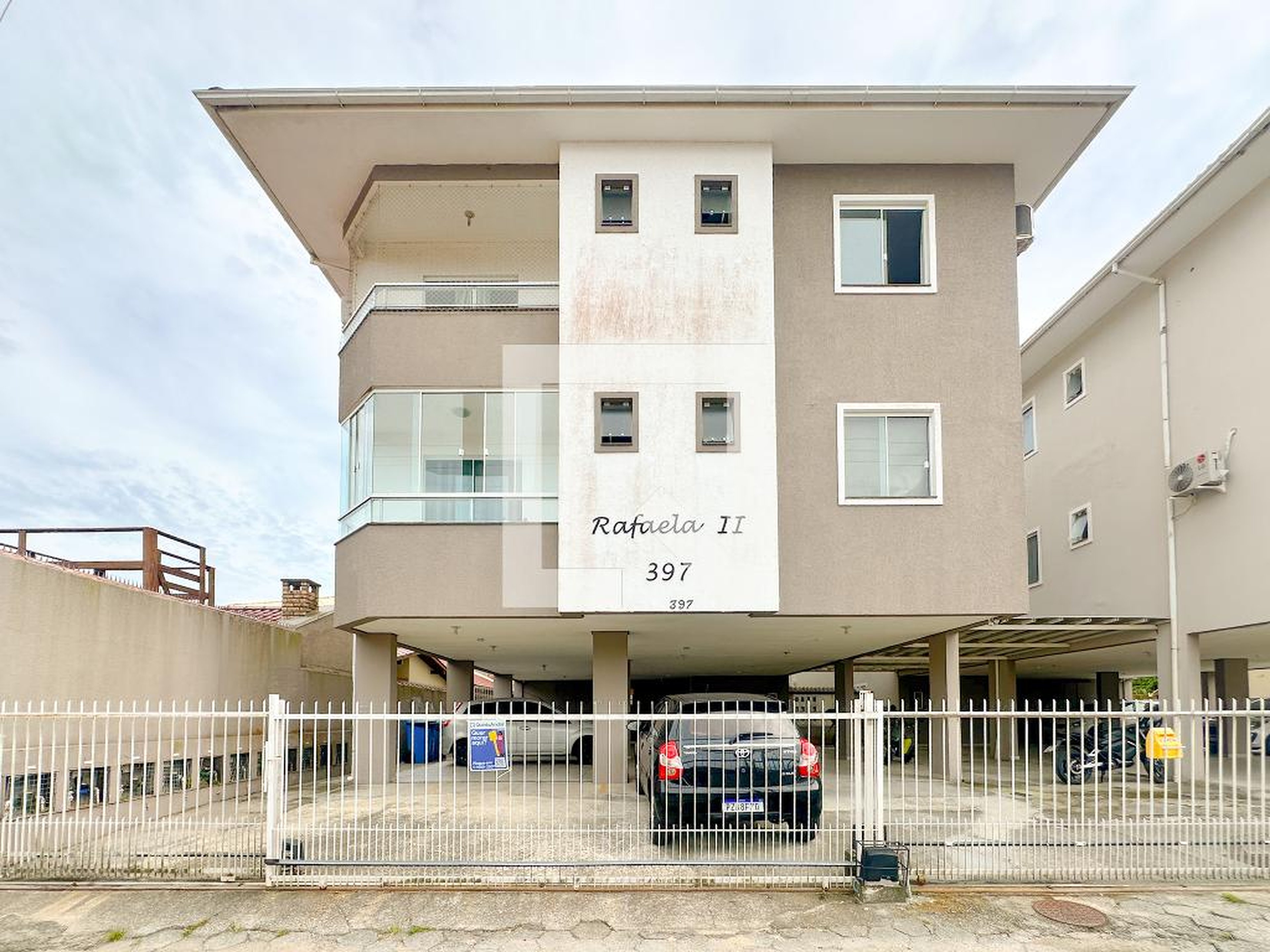 Fachada Condomínio em Travessa Nildo Neponoceno Fernandes, 397