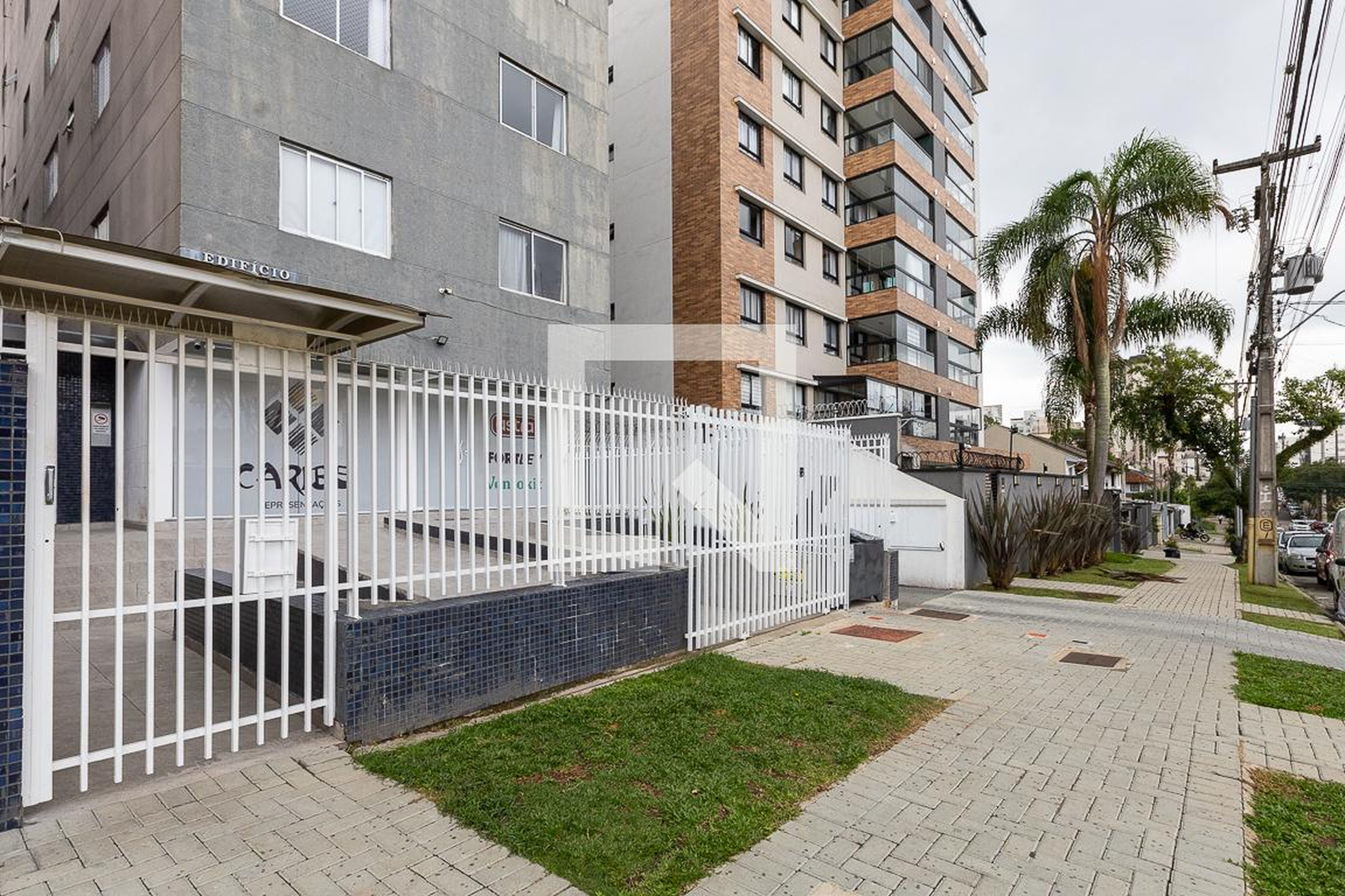 Fachada Condomínio em Rua Monsenhor Manoel Vicente, 1172