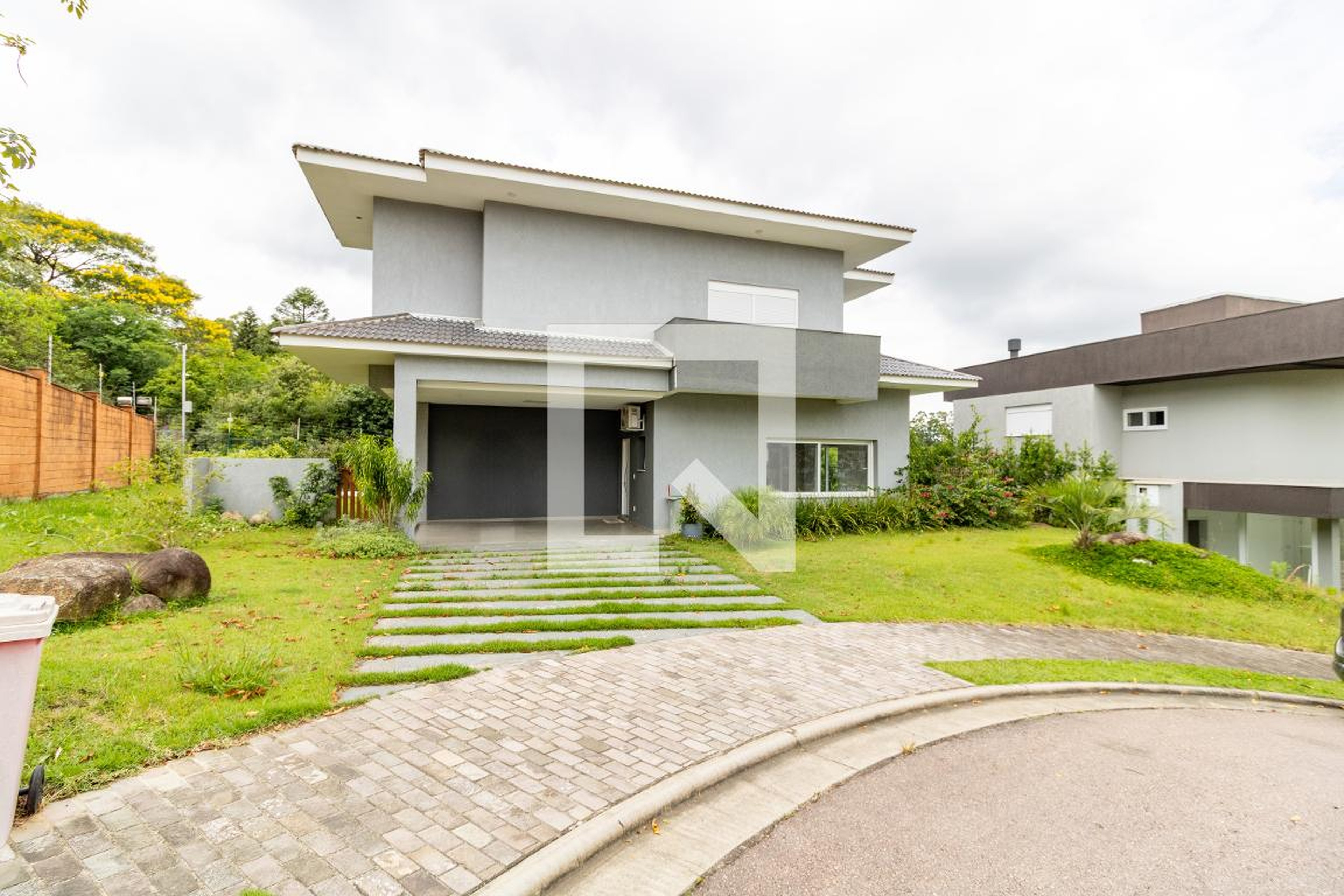 Fachada Condomínio Alphaville