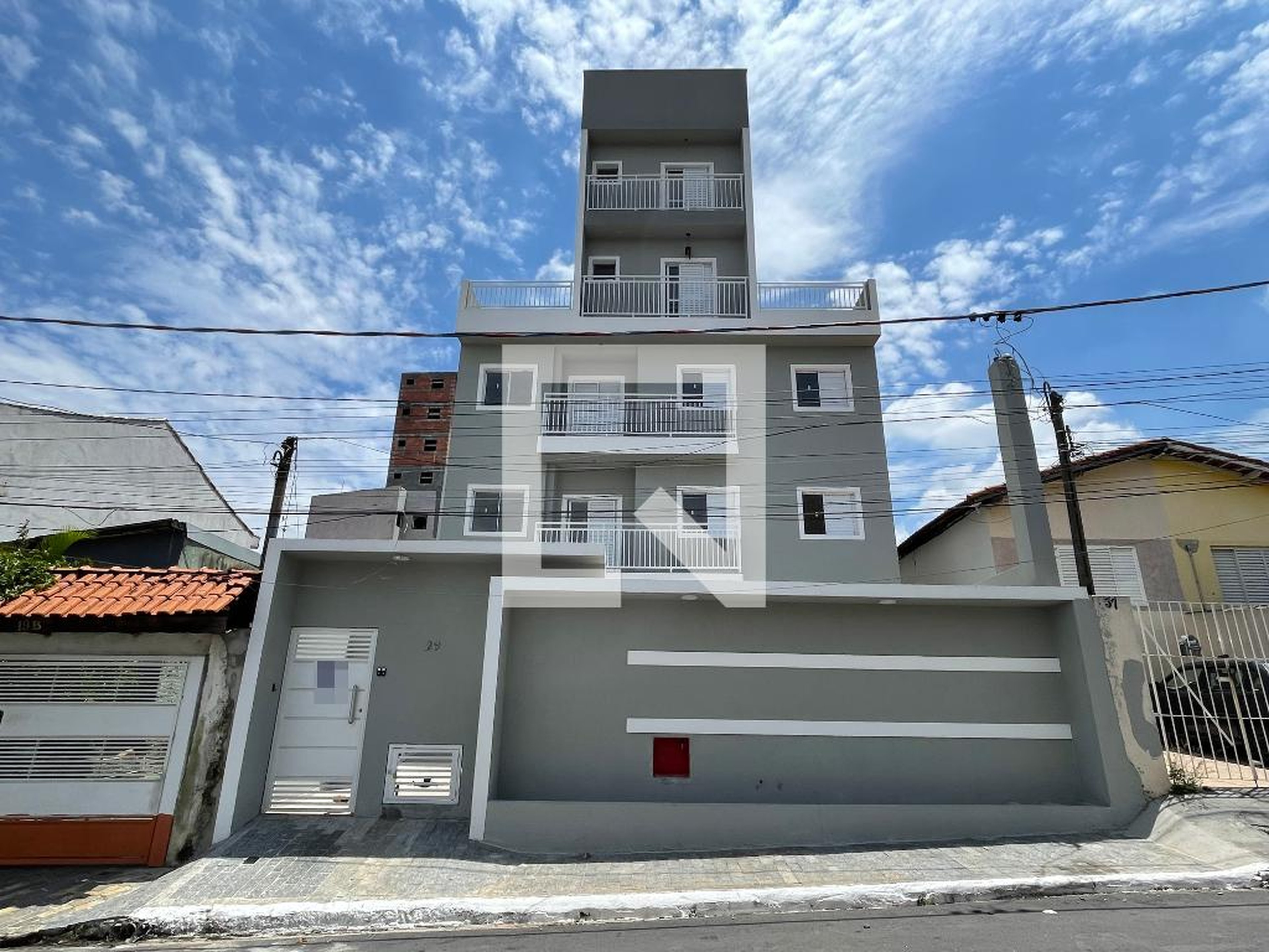 Fachada Condomínio em Rua Morro Azul, 29