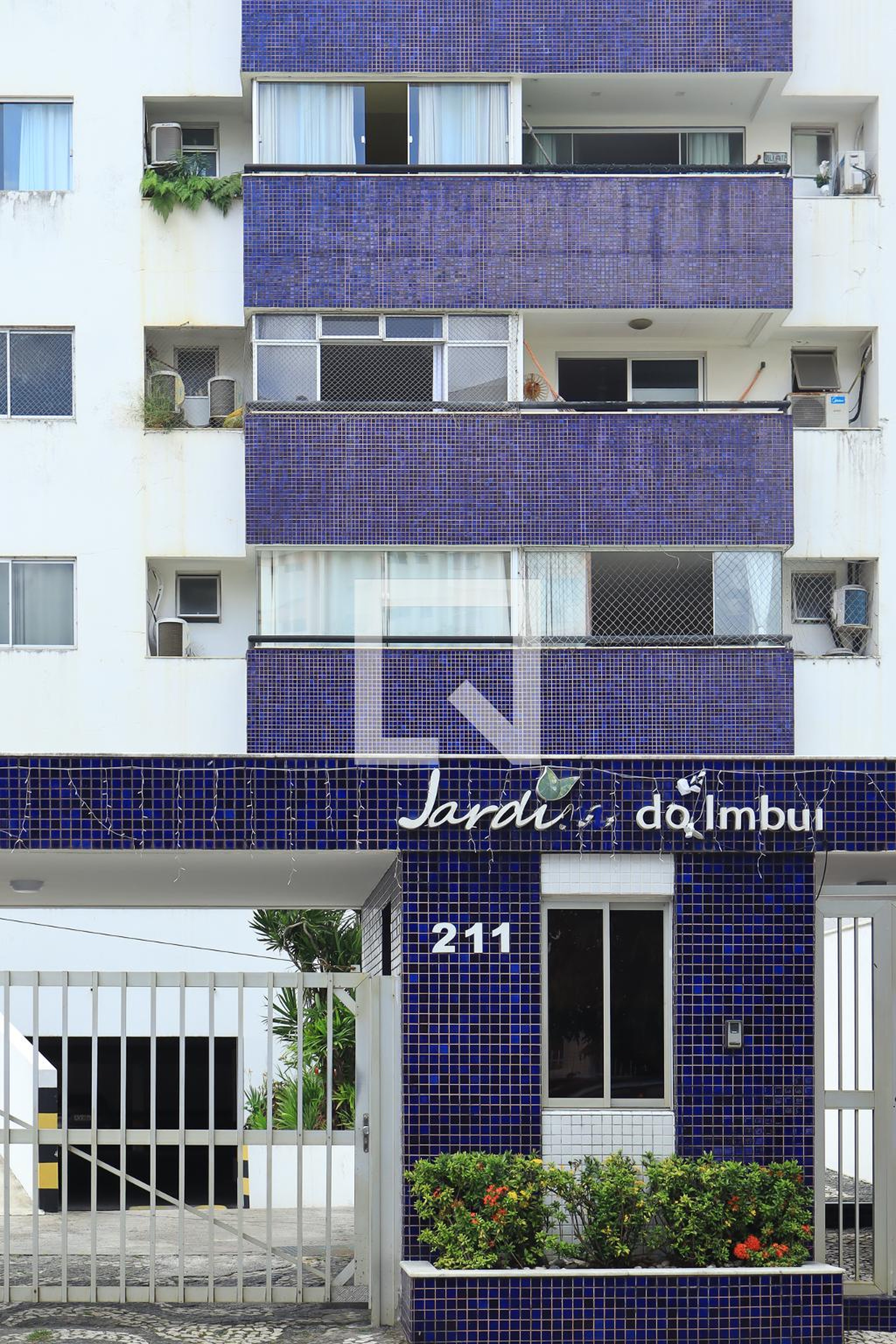 Fachada Condomínio Jardim do Imbui