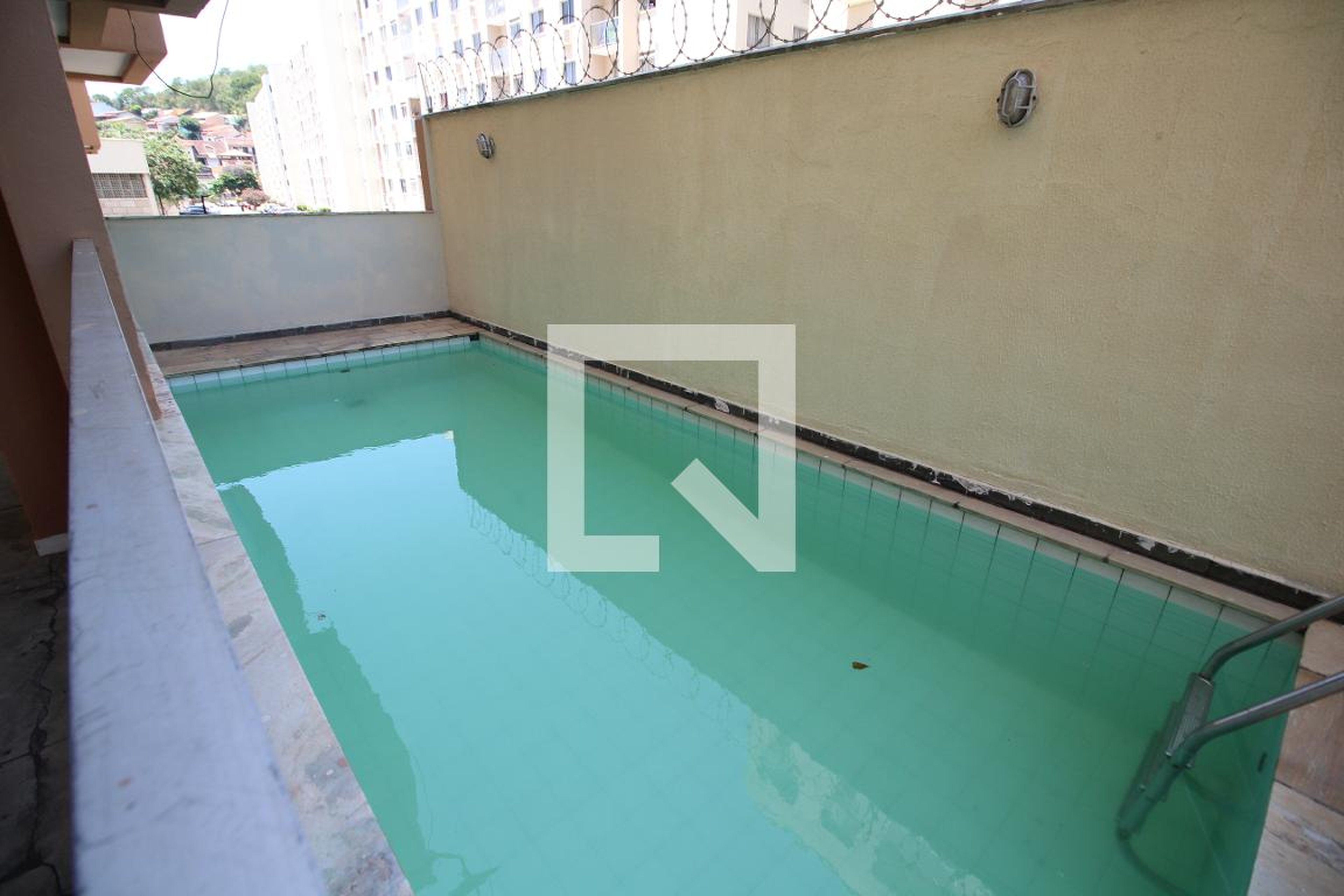 Piscina - Solar Maria Lins