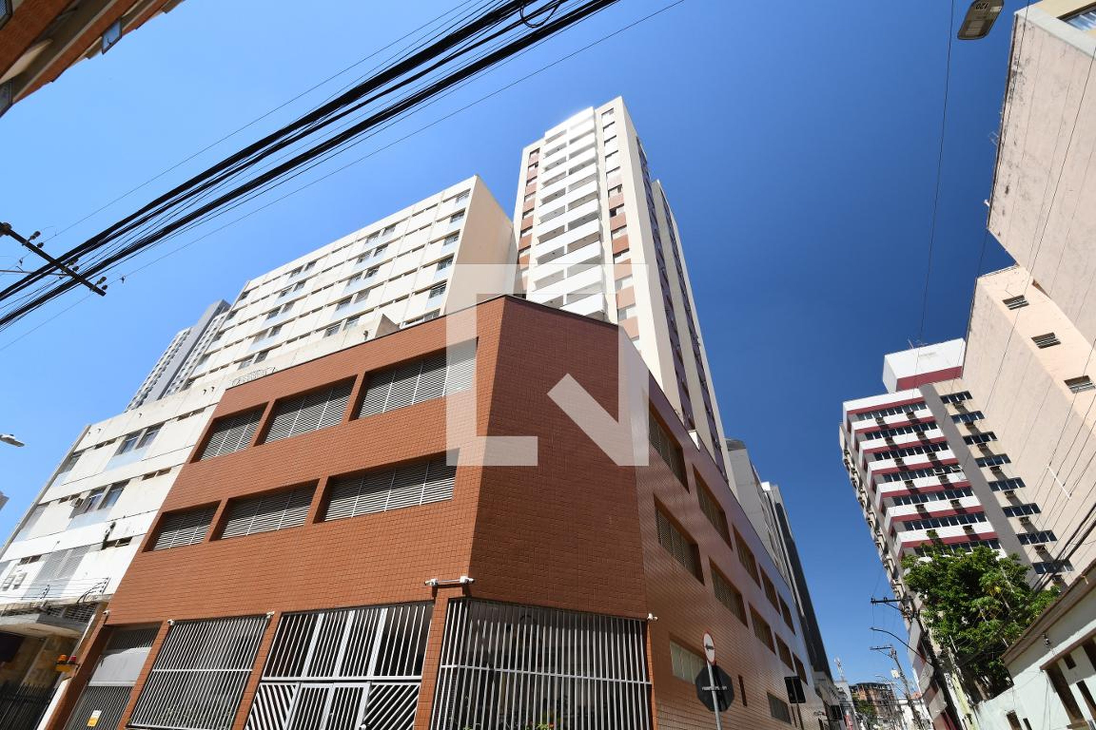 Fachada do Prédio Condomínio em Rua Regente Feijó, 403