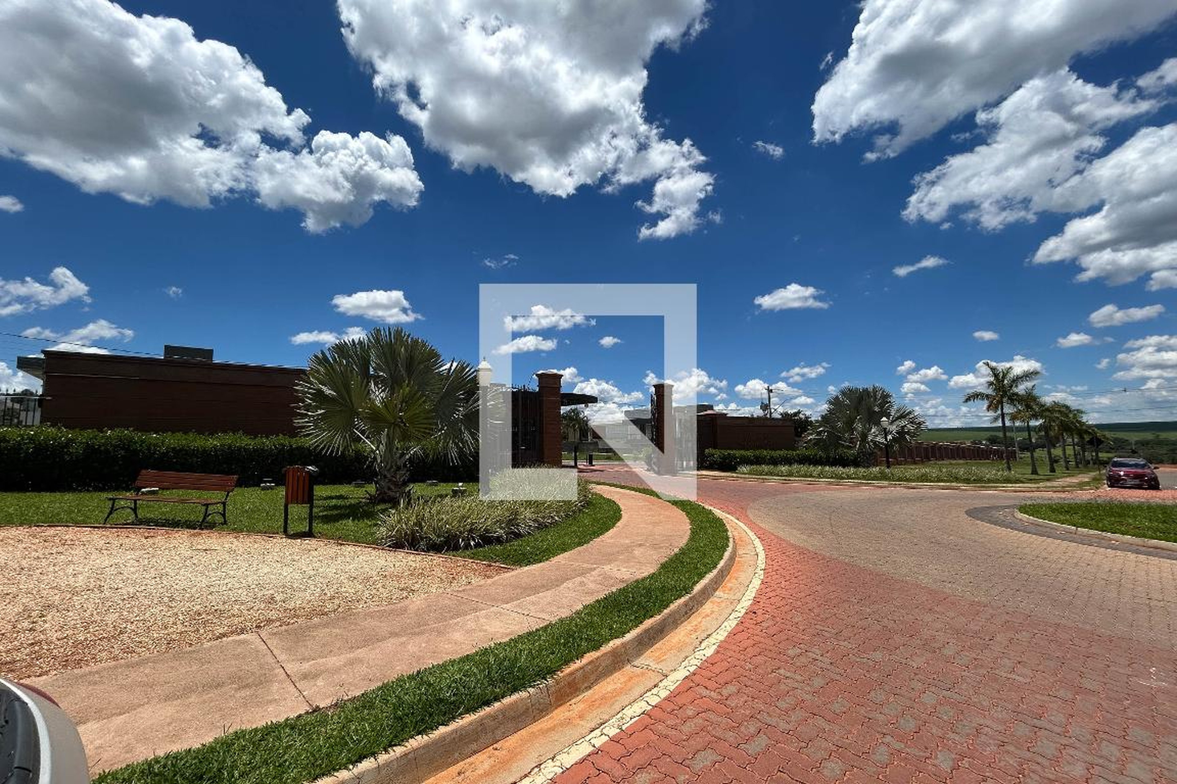 Fachada do condomínio Condomínio em DF-140, Km 4