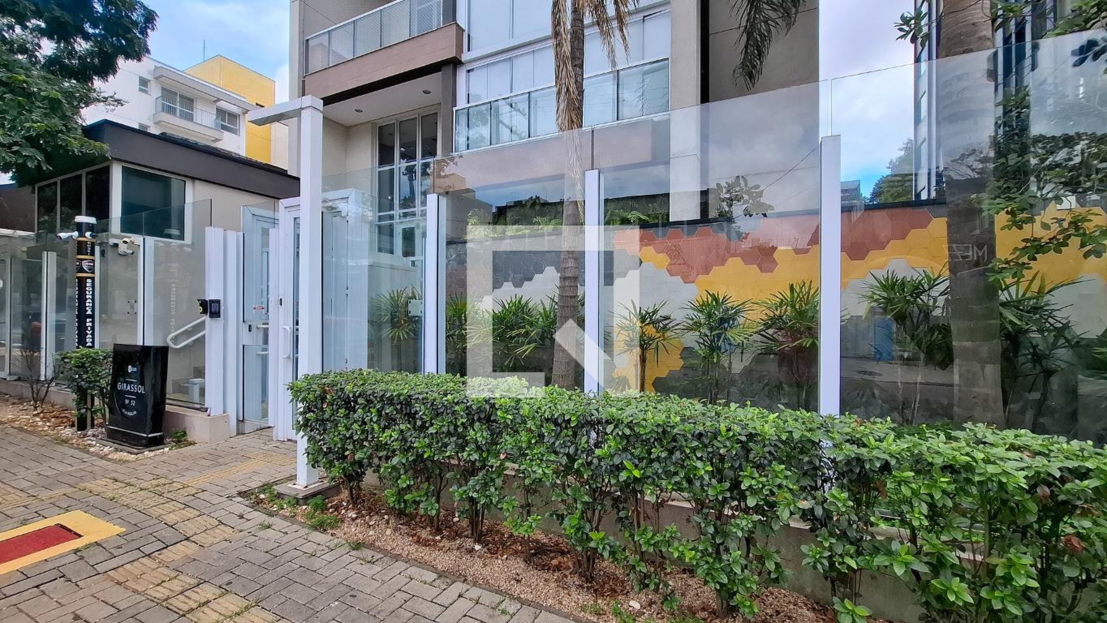 Fachada do Prédio Condomínio Upcon Girassol