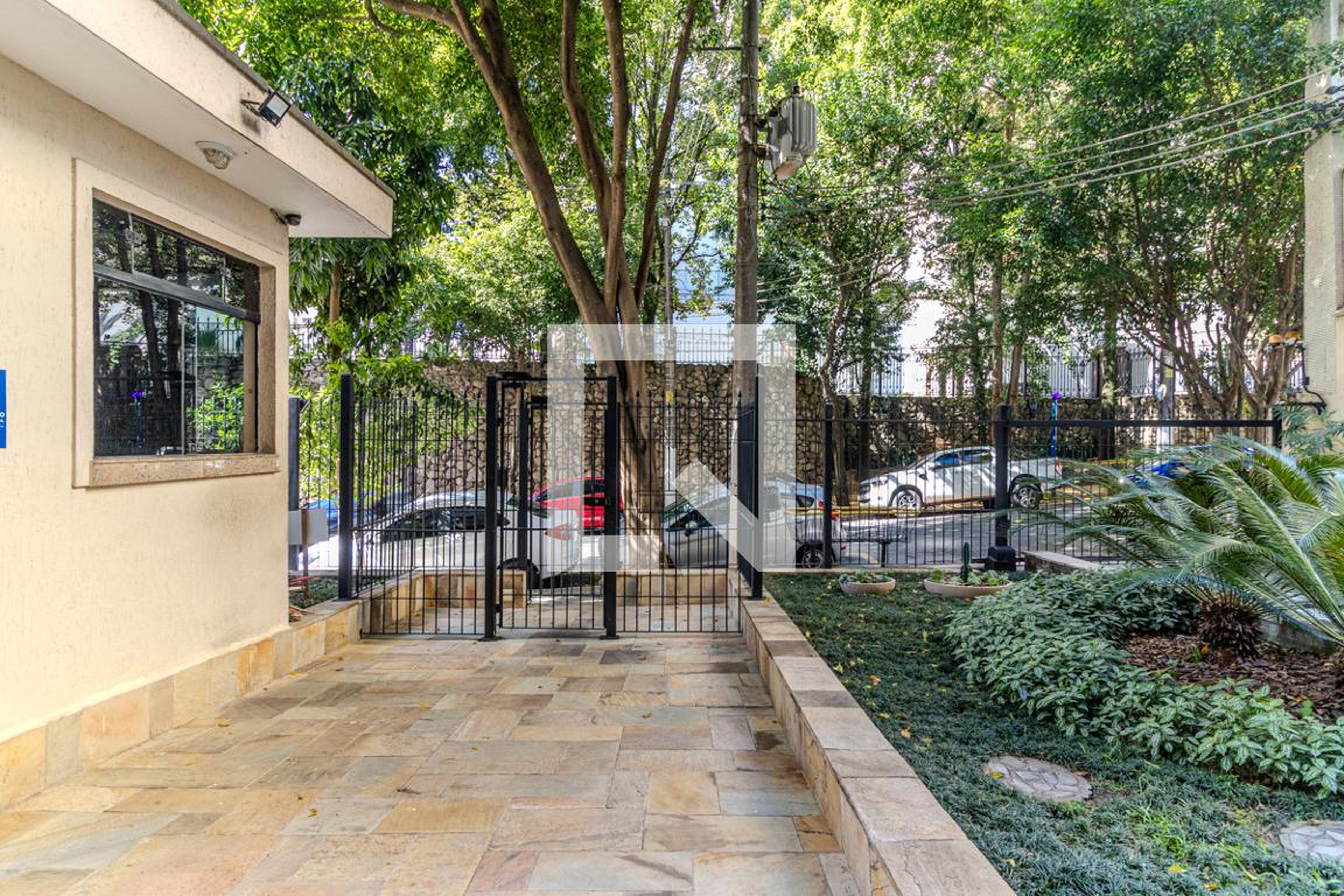 Hall de Entrada - Pedra Marrom