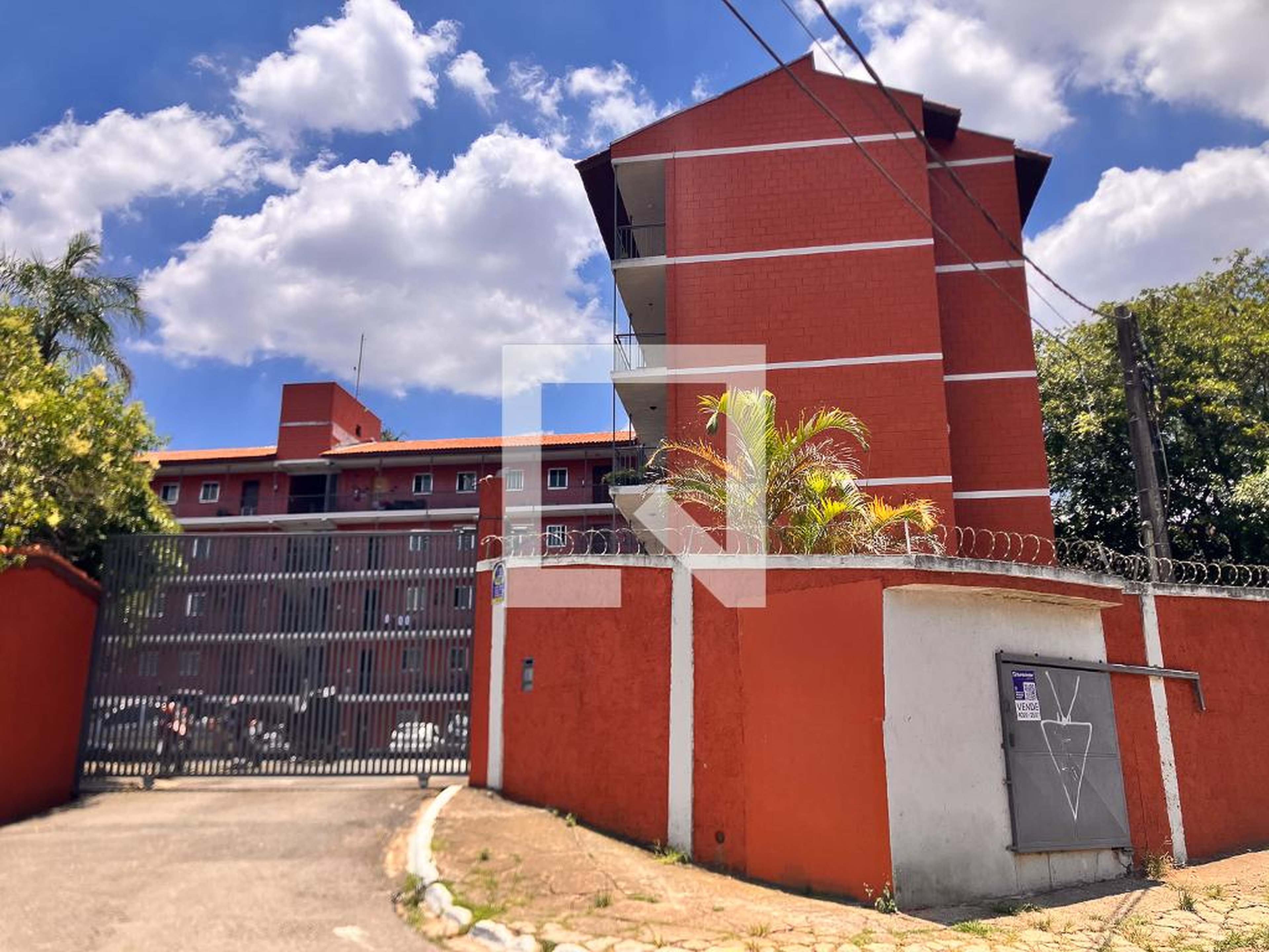 Fachada Condomínio em Rua Luca Conforti, 363