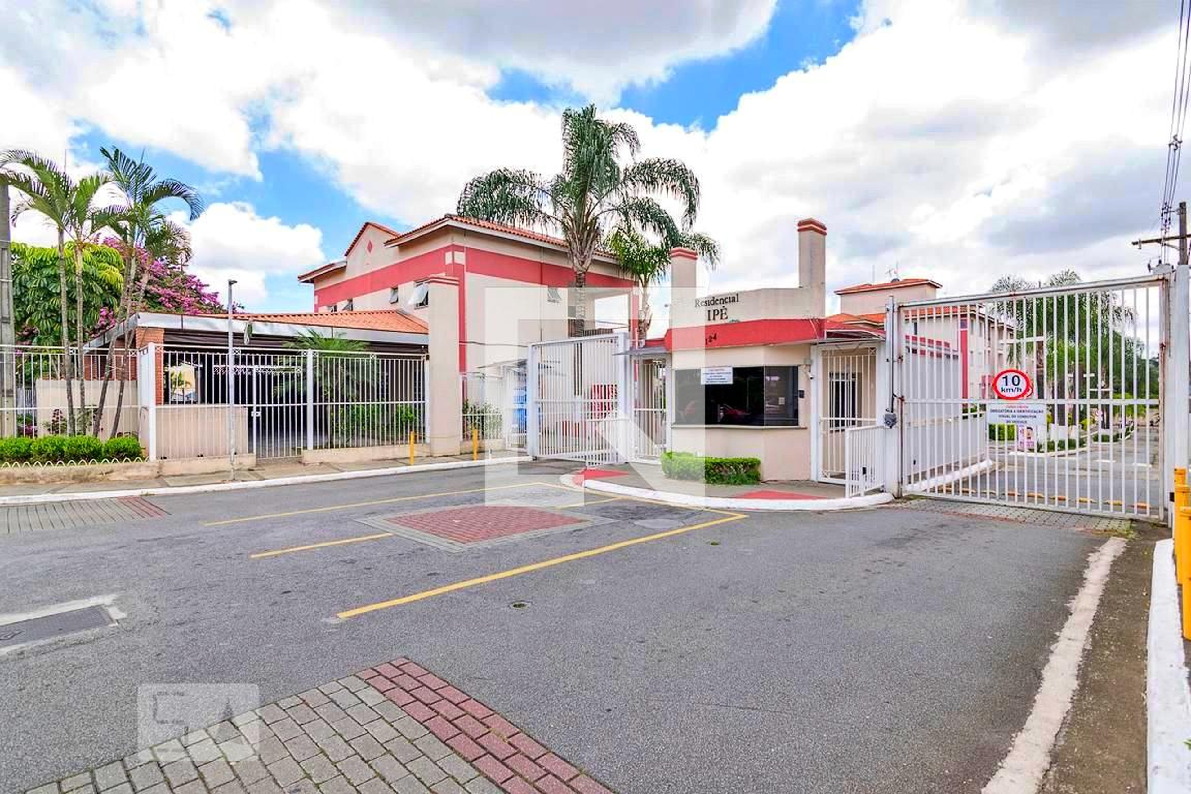 Fachada Condomínio Ipê