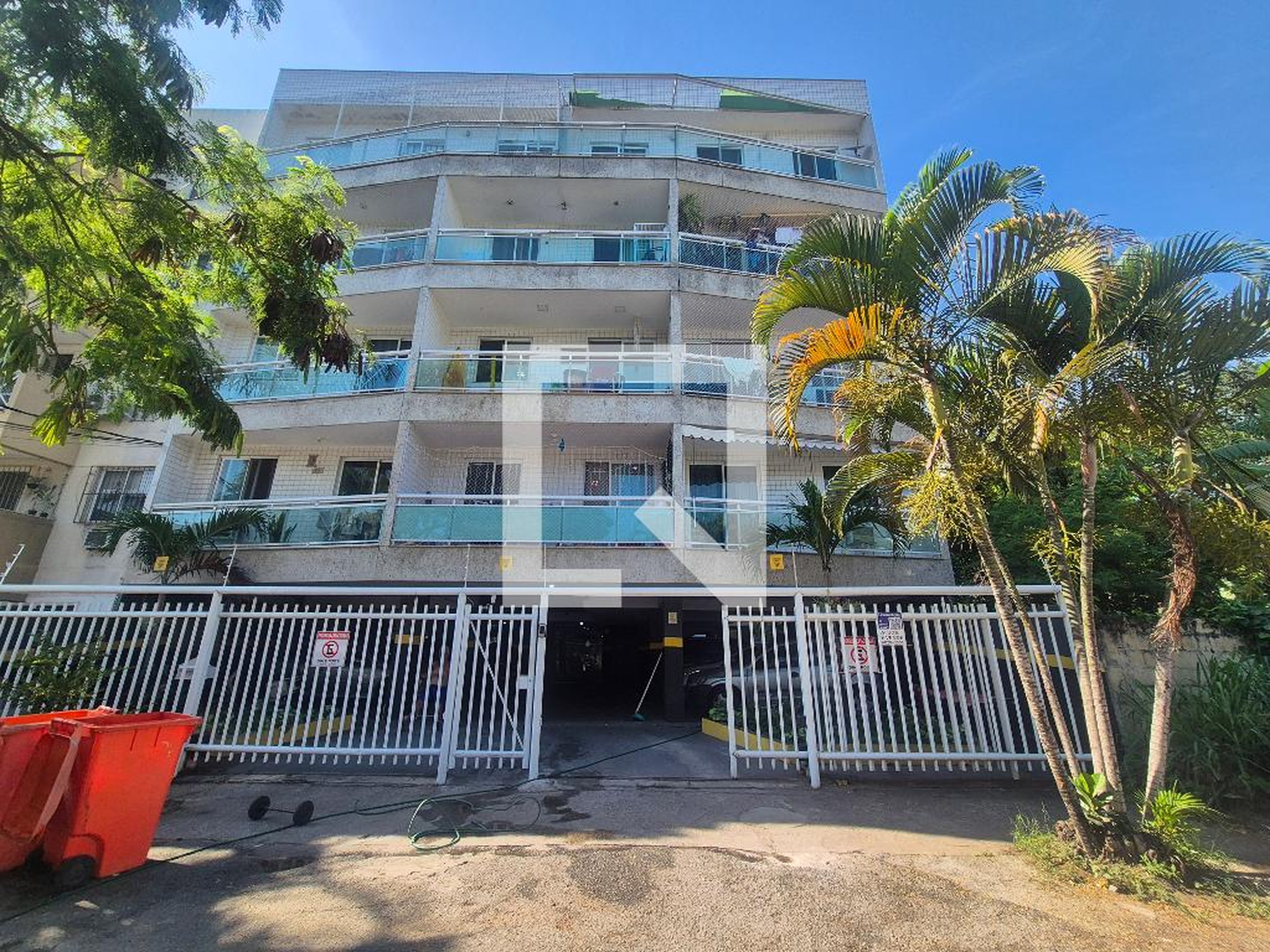 Fachada Condomínio Village Monet