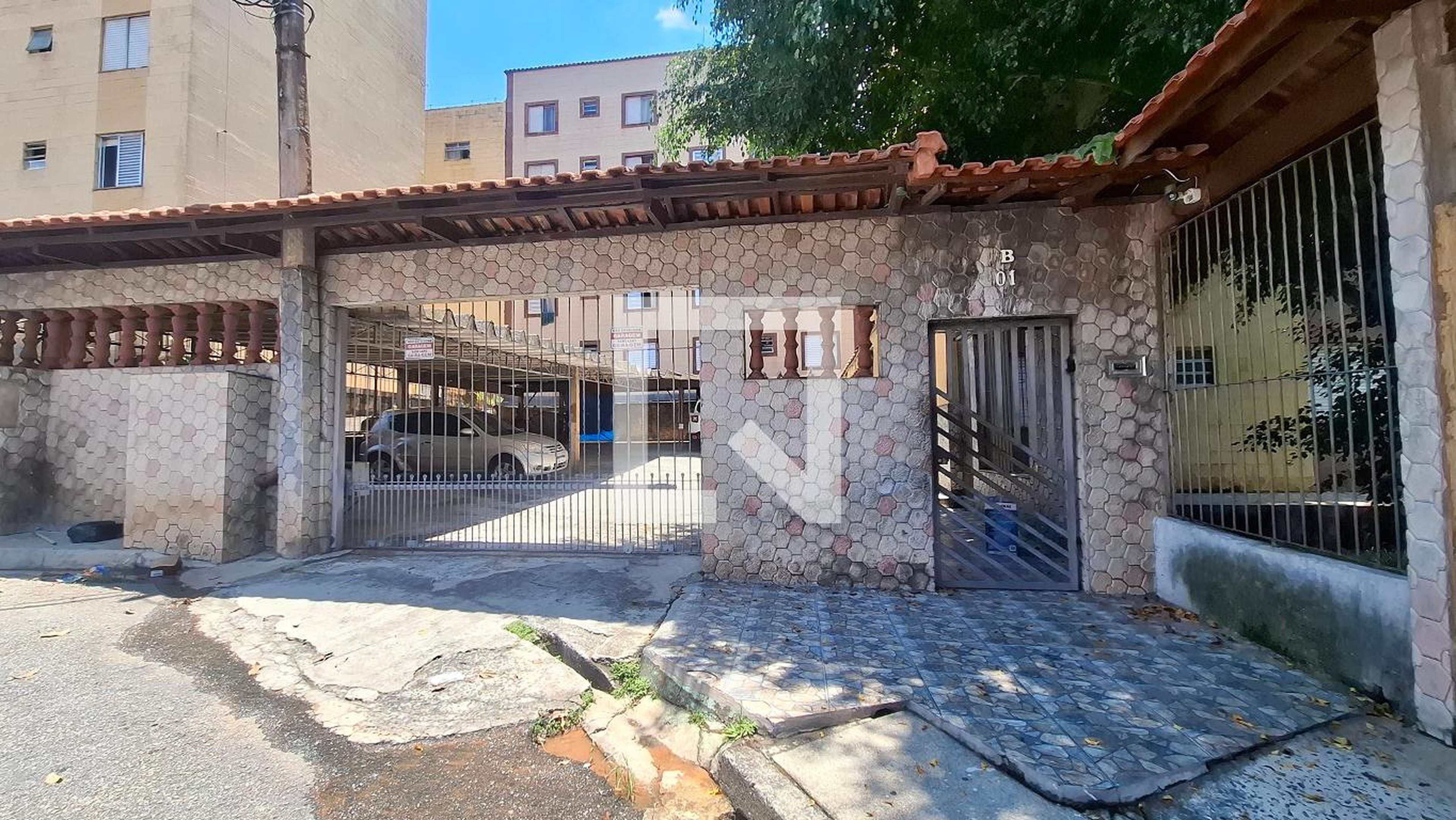 Fachada Condomínio em Rua Ciro Monteiro, 0