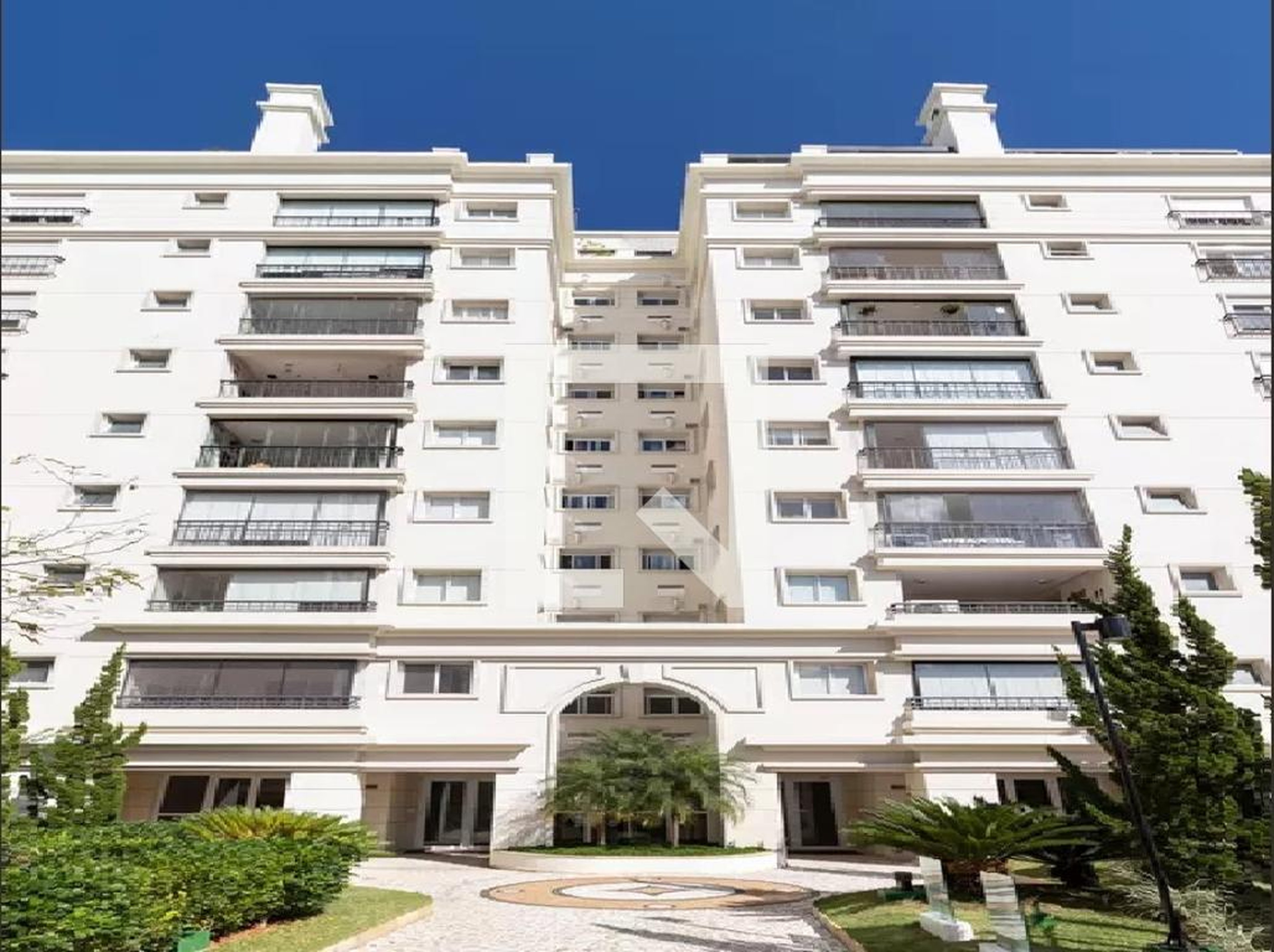 Fachada do Prédio Condomínio Jardins de Provence