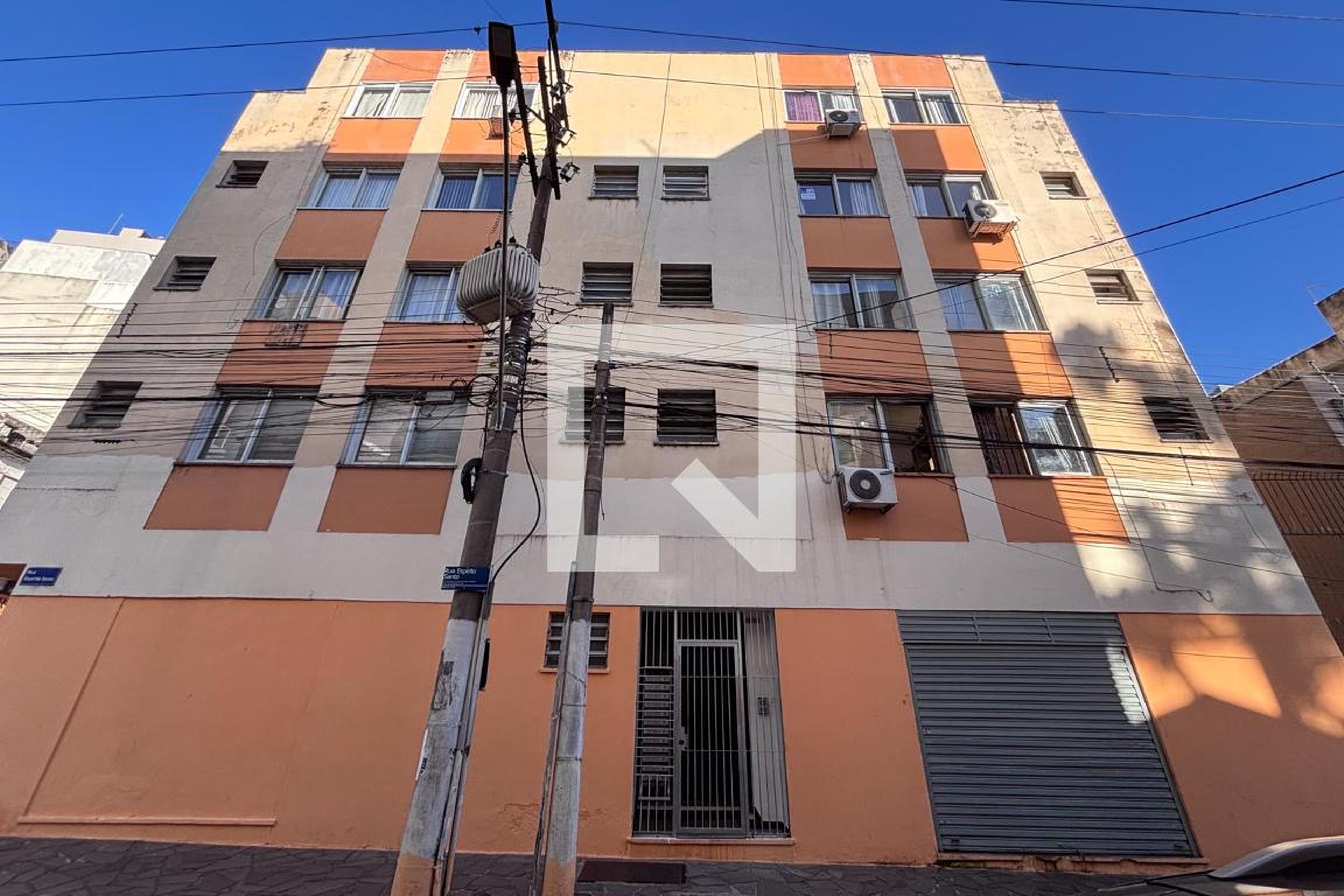 Fachada Condomínio em Rua Espírito Santo, 302