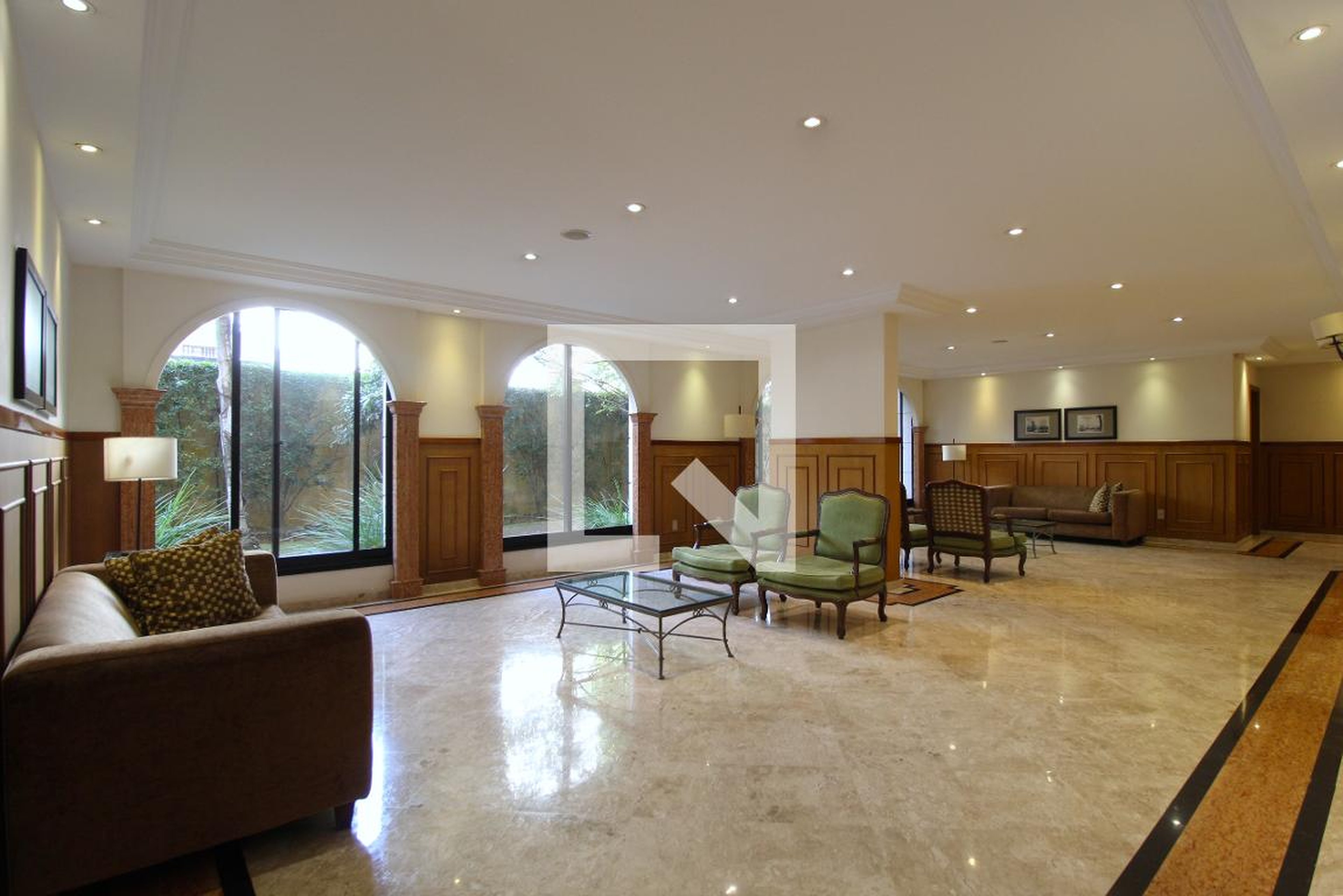 Hall Social - Ed La Maison D Estan