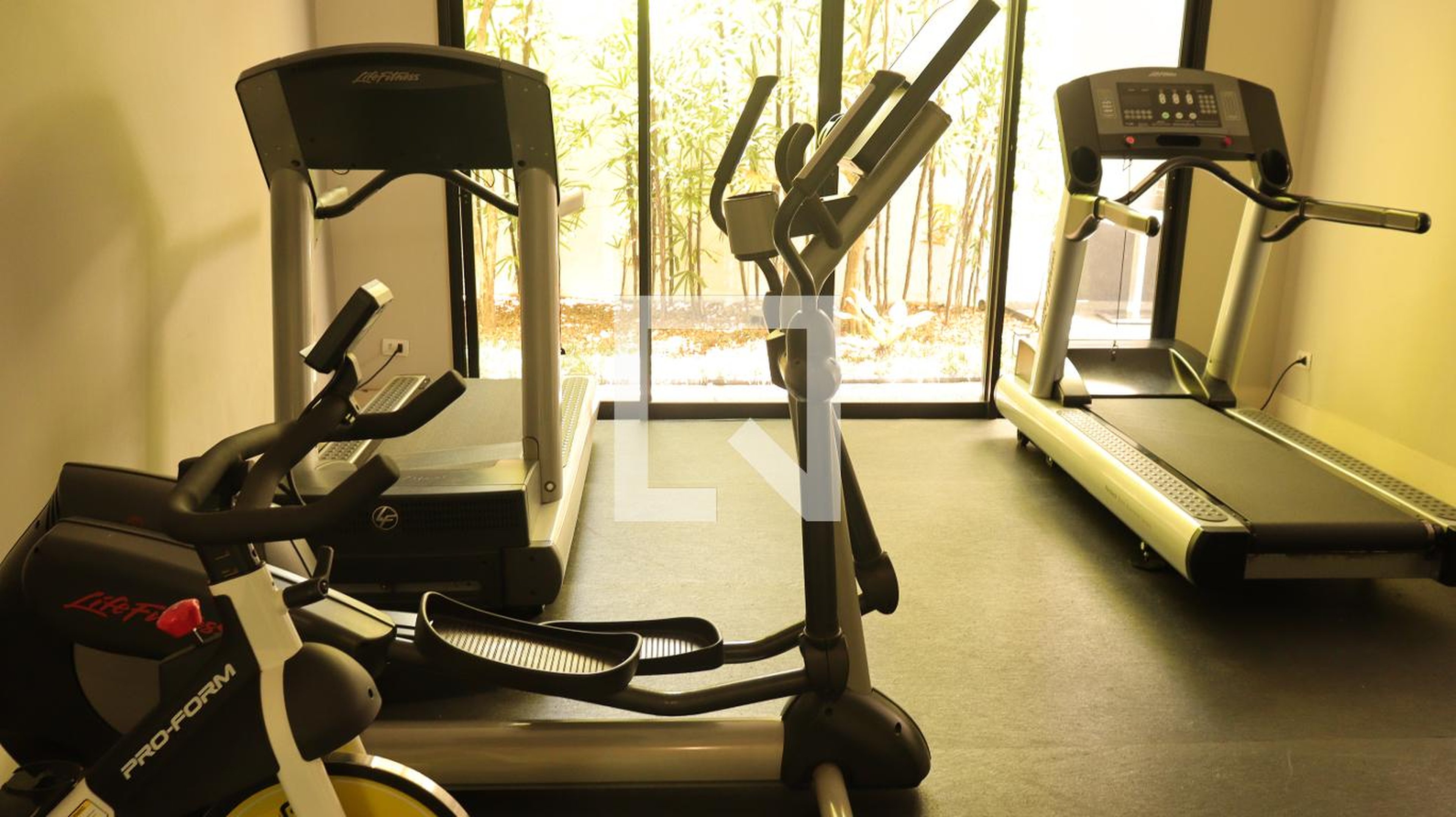 Academia - Edifício Roof Garden