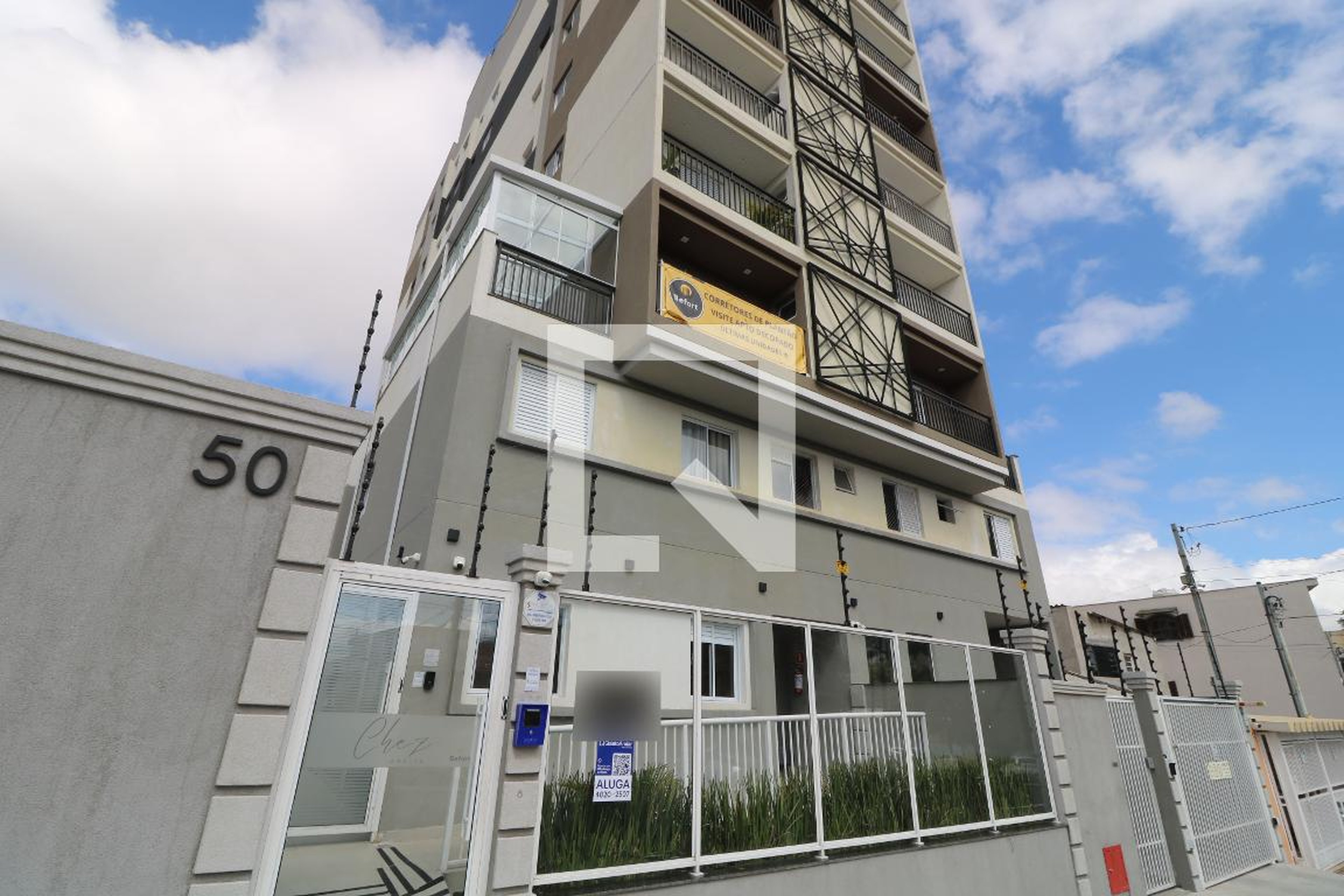 Fachada do Prédio Condomínio Chez Anália