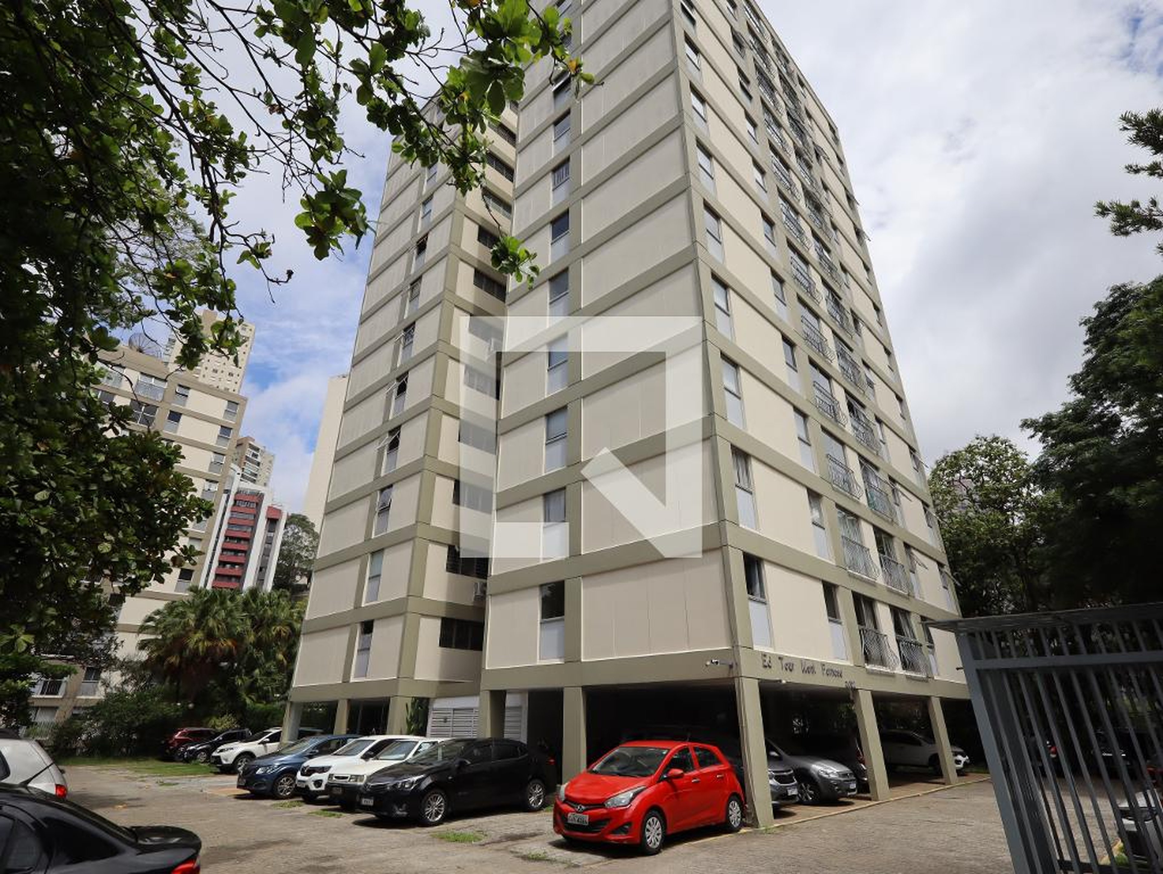 Fachada Condomínio Tour Mont Parnase