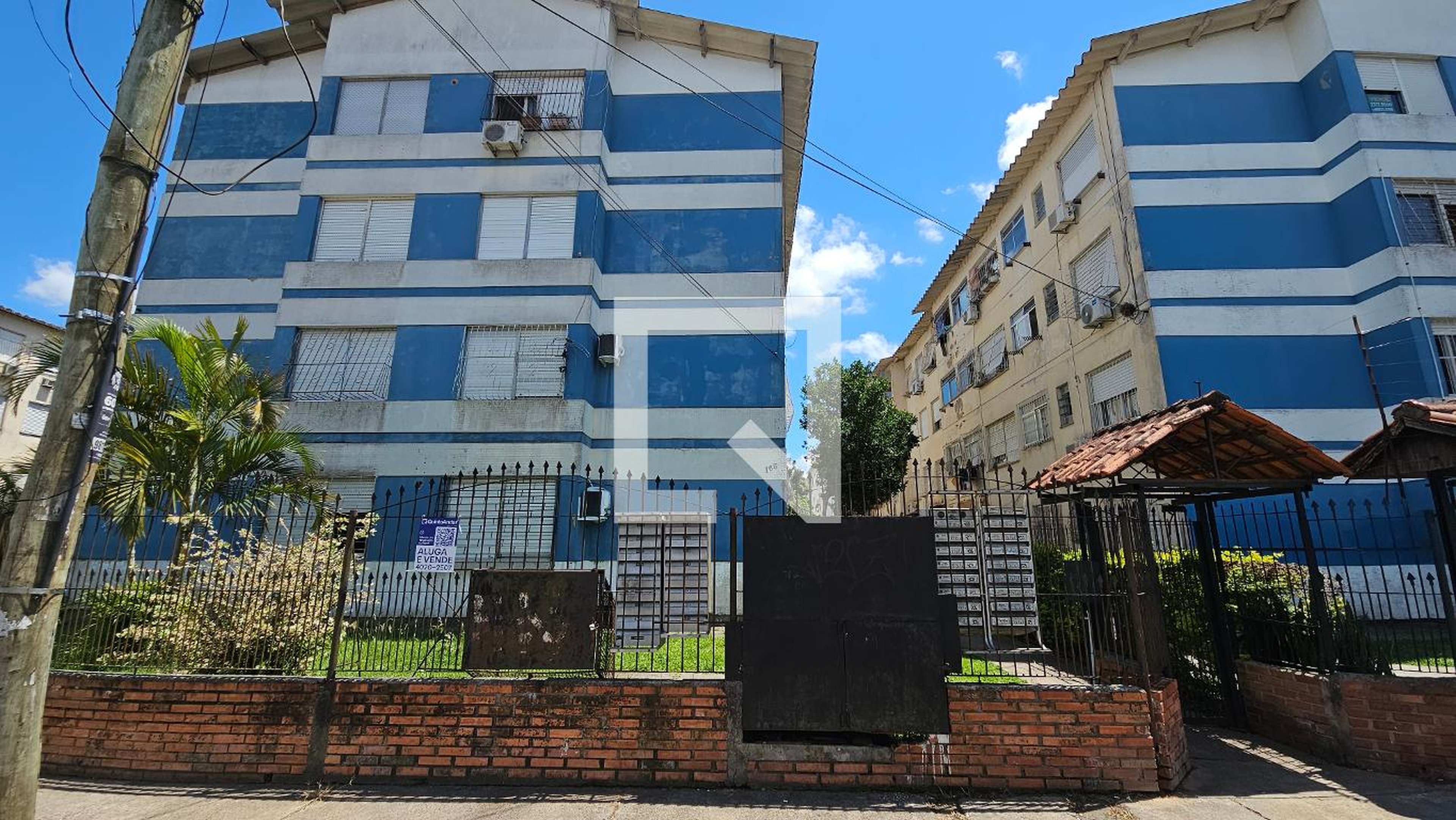 Fachada Condomínio em Rua Jandyr Maya Faillace, 165