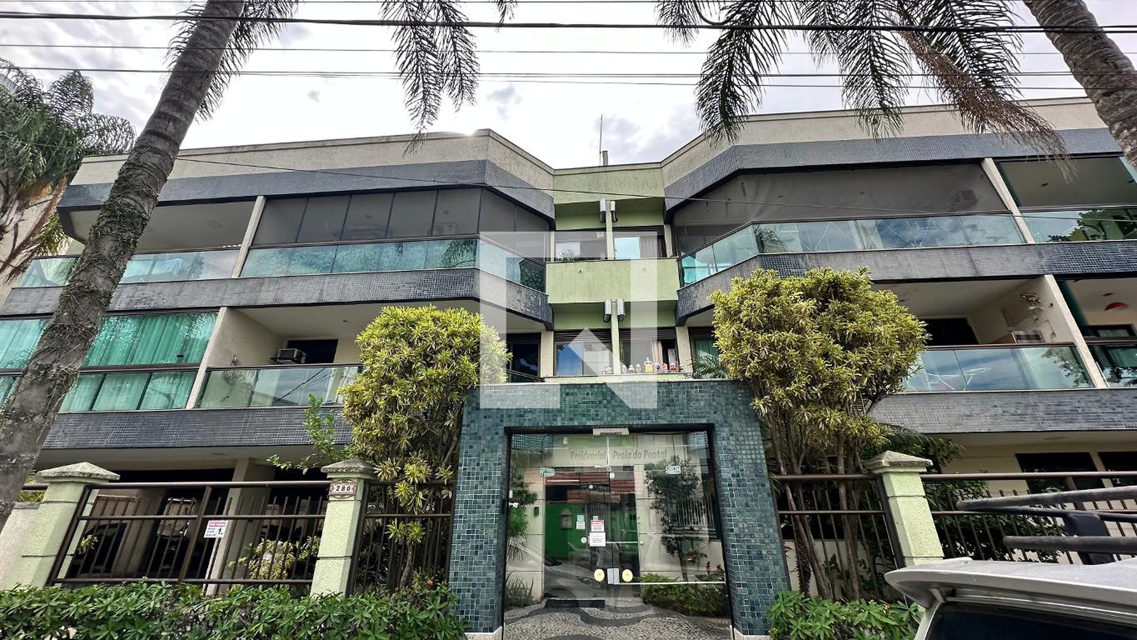 Fachada Edifício Praia do Pontal