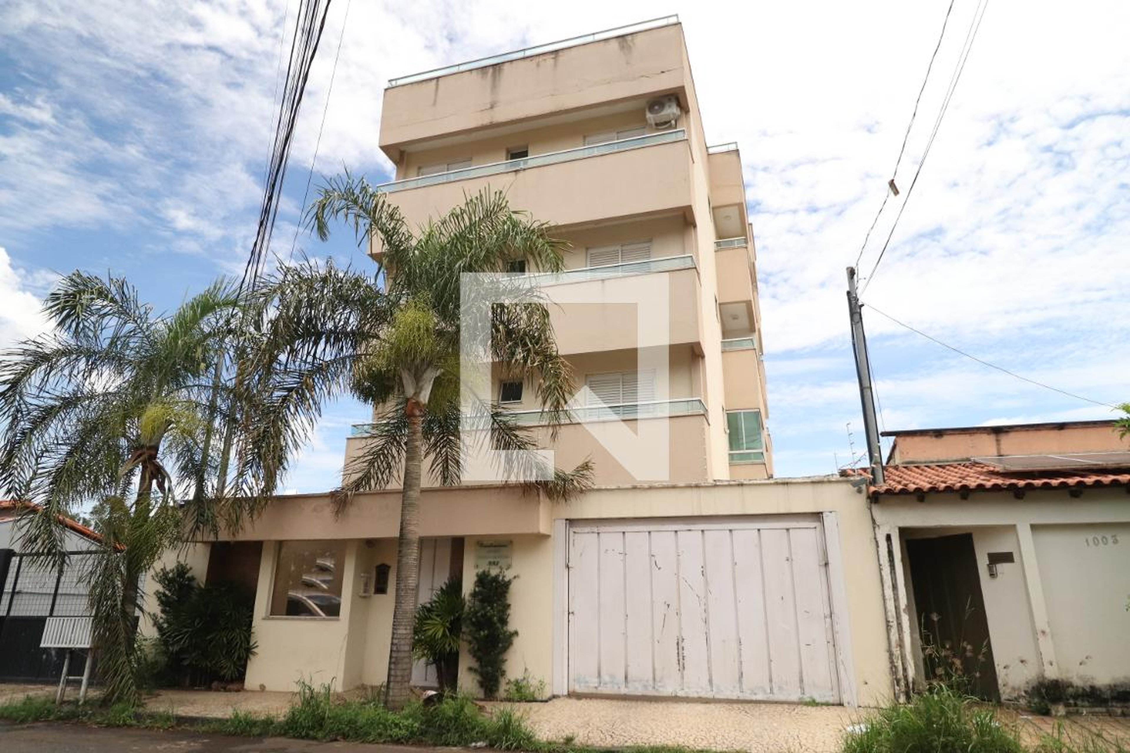 Fachada Condomínio Jardim Parque do Sabiá