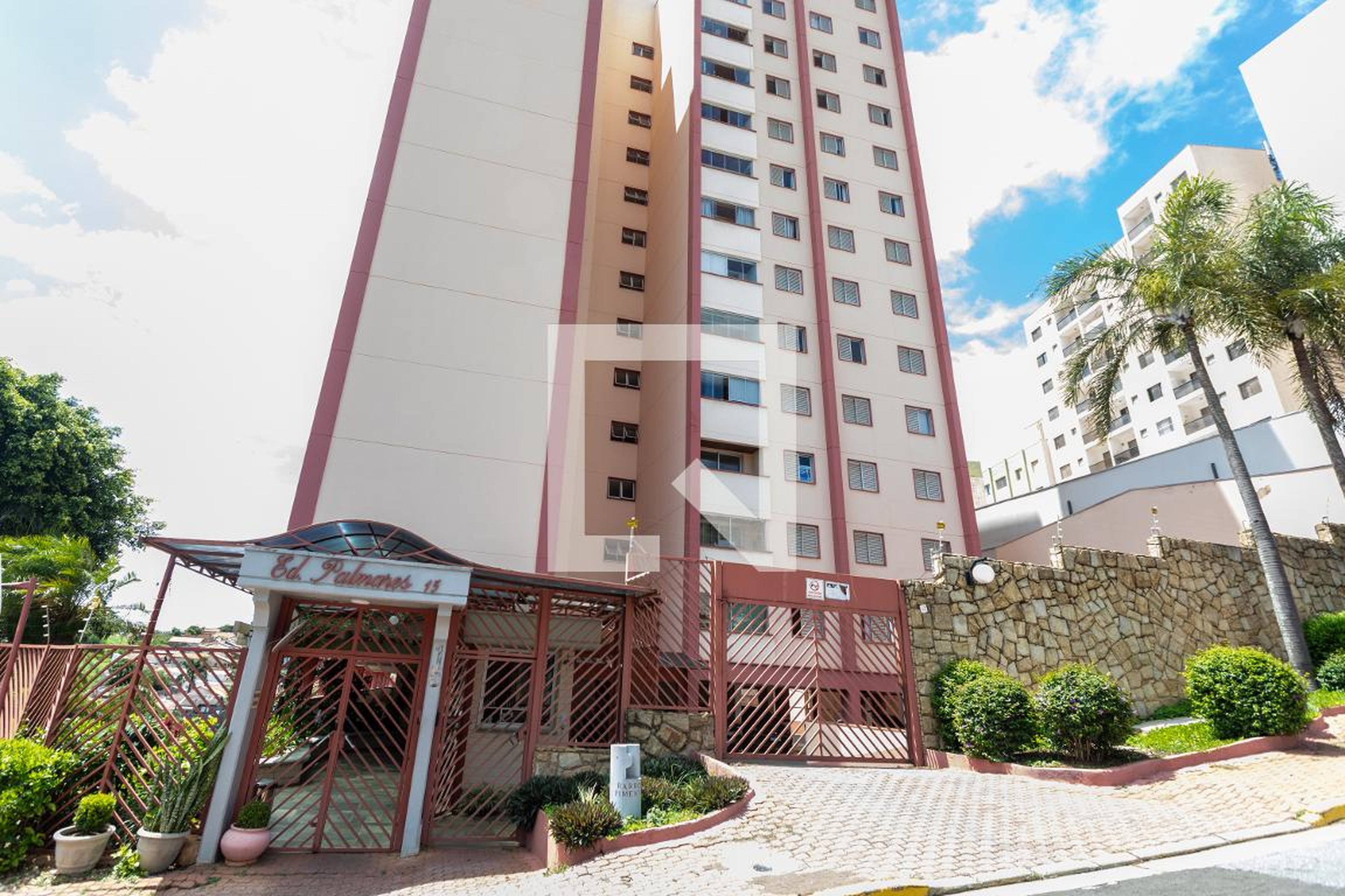 Fachada do Prédio Condomínio Palmares