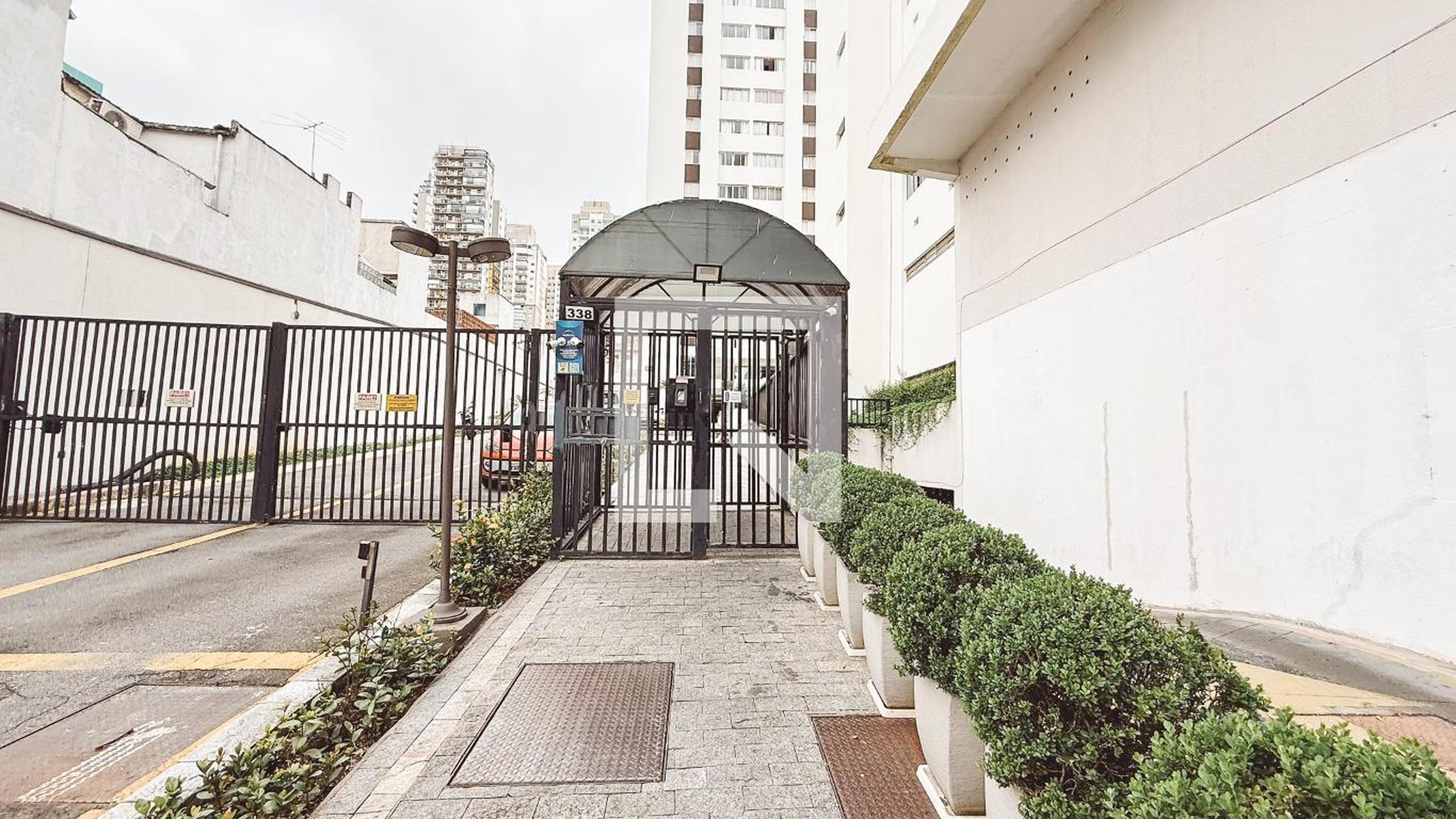 Fachada do Prédio Condomínio Edifícios Greville e Flamboyant