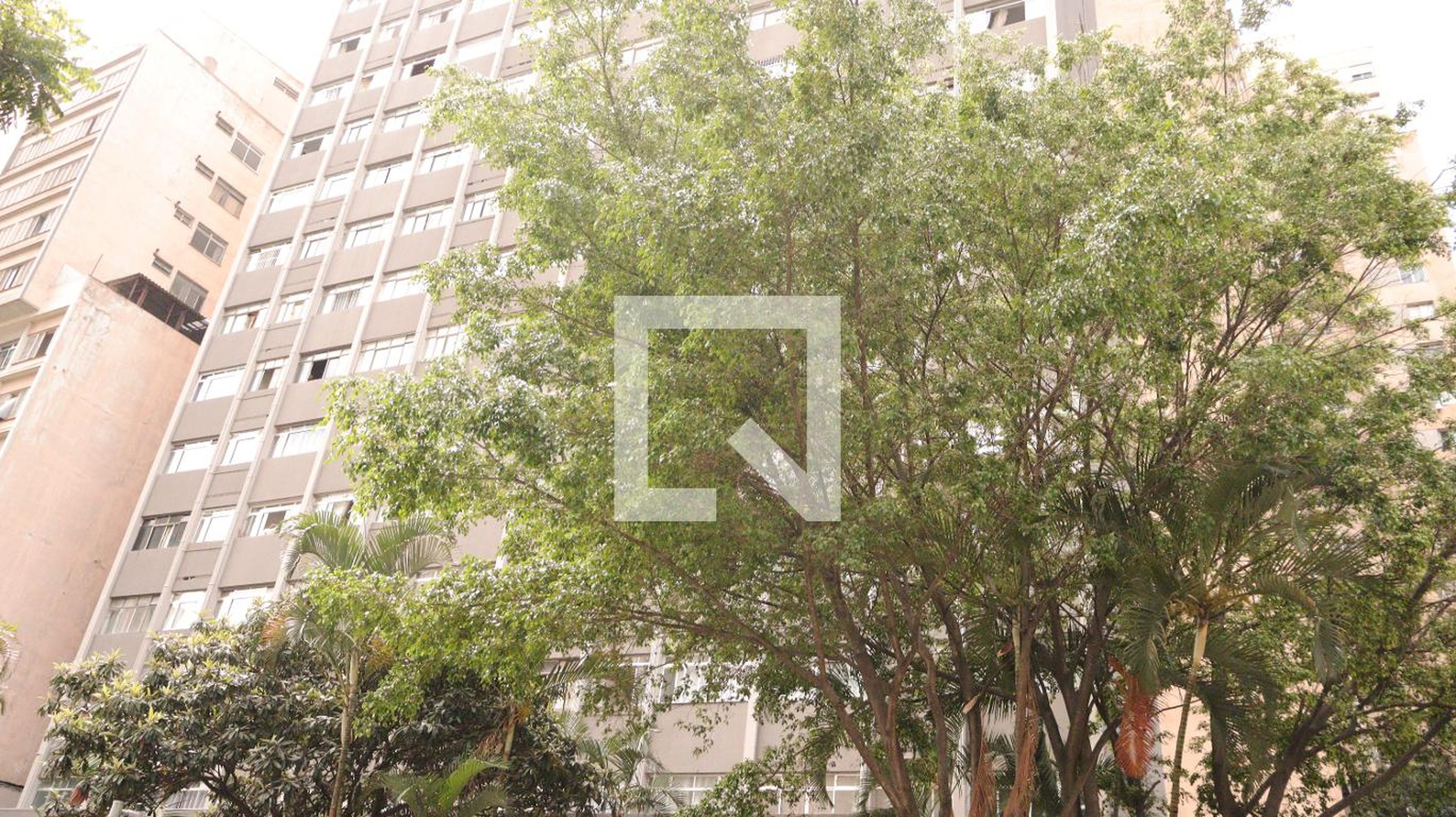 Fachada Edifício Arco-Iris