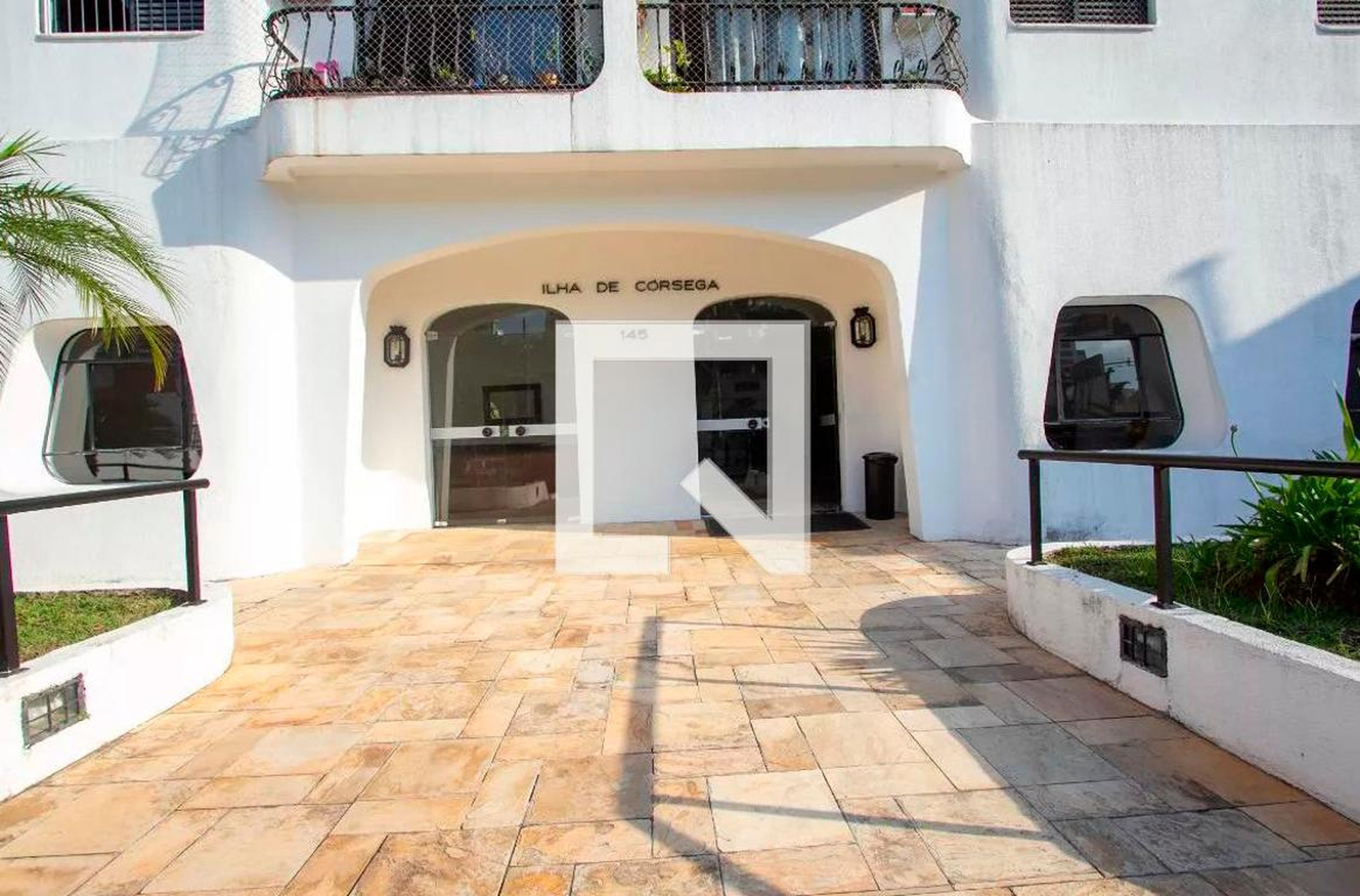 Entrada - Ilha de Córsega