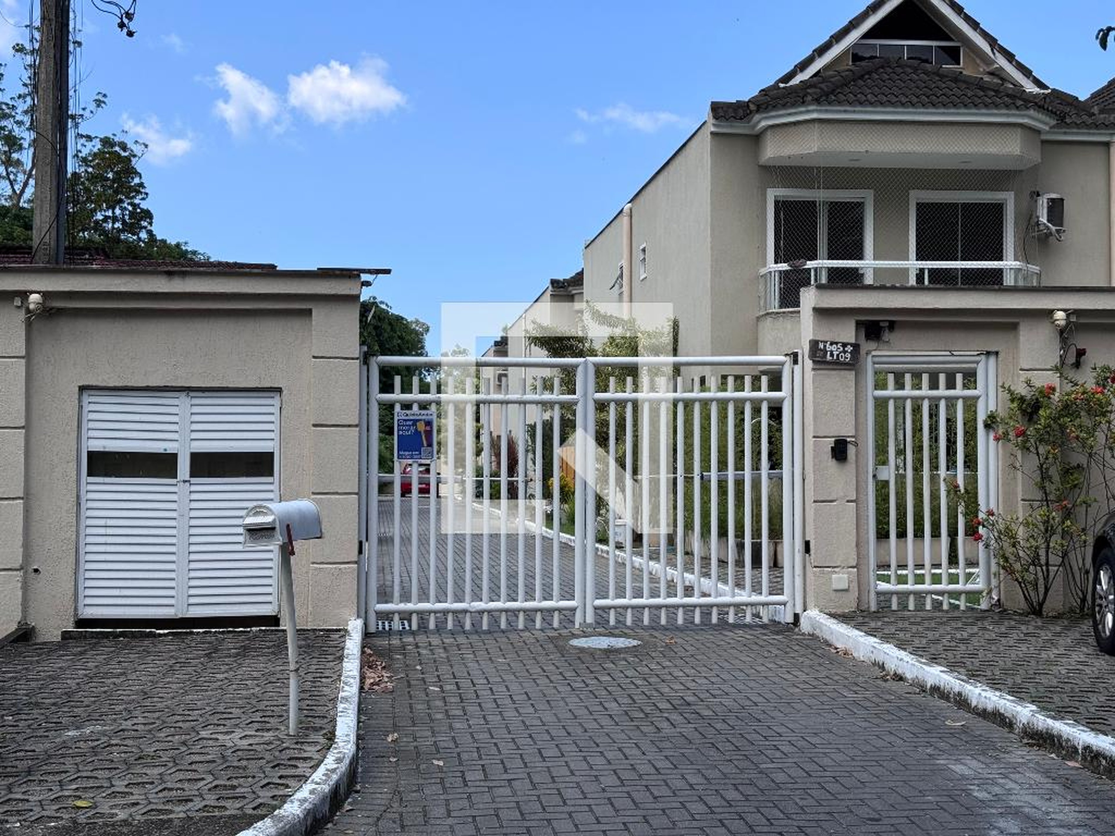 Fachada Condomínio em Estrada Capitão Pedro Afonso, 605