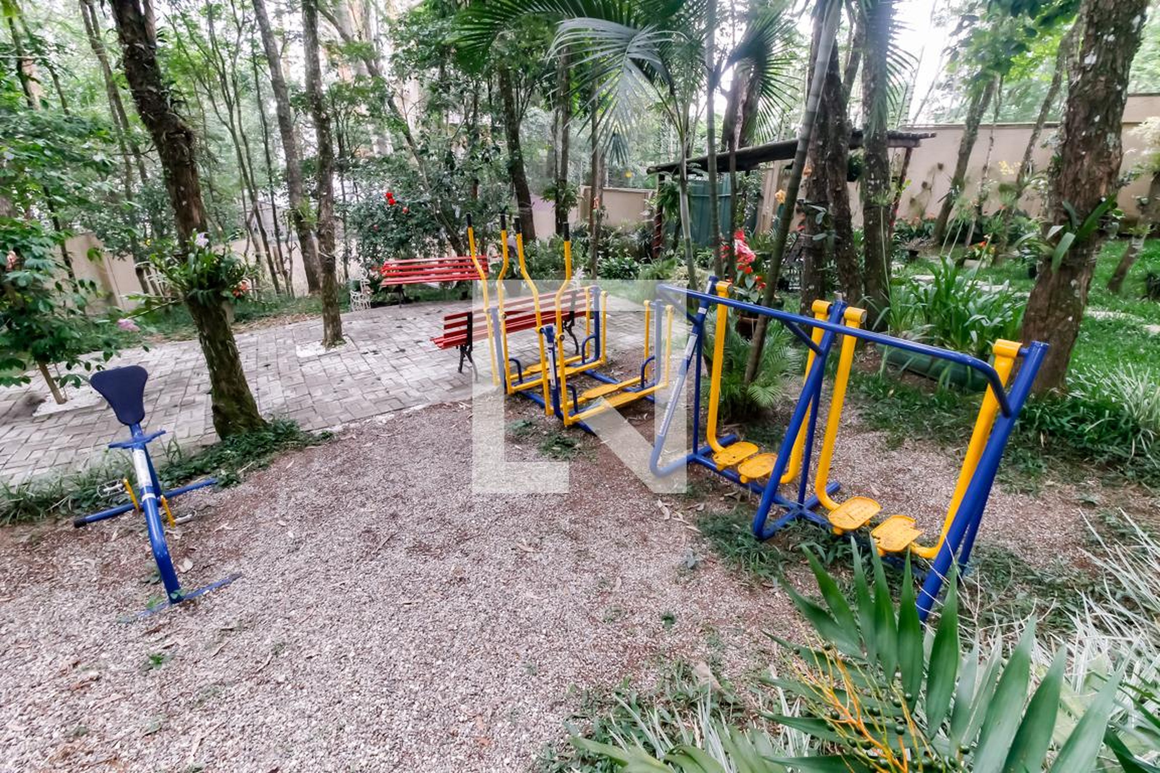 Academia - Spazio Saint Etiene