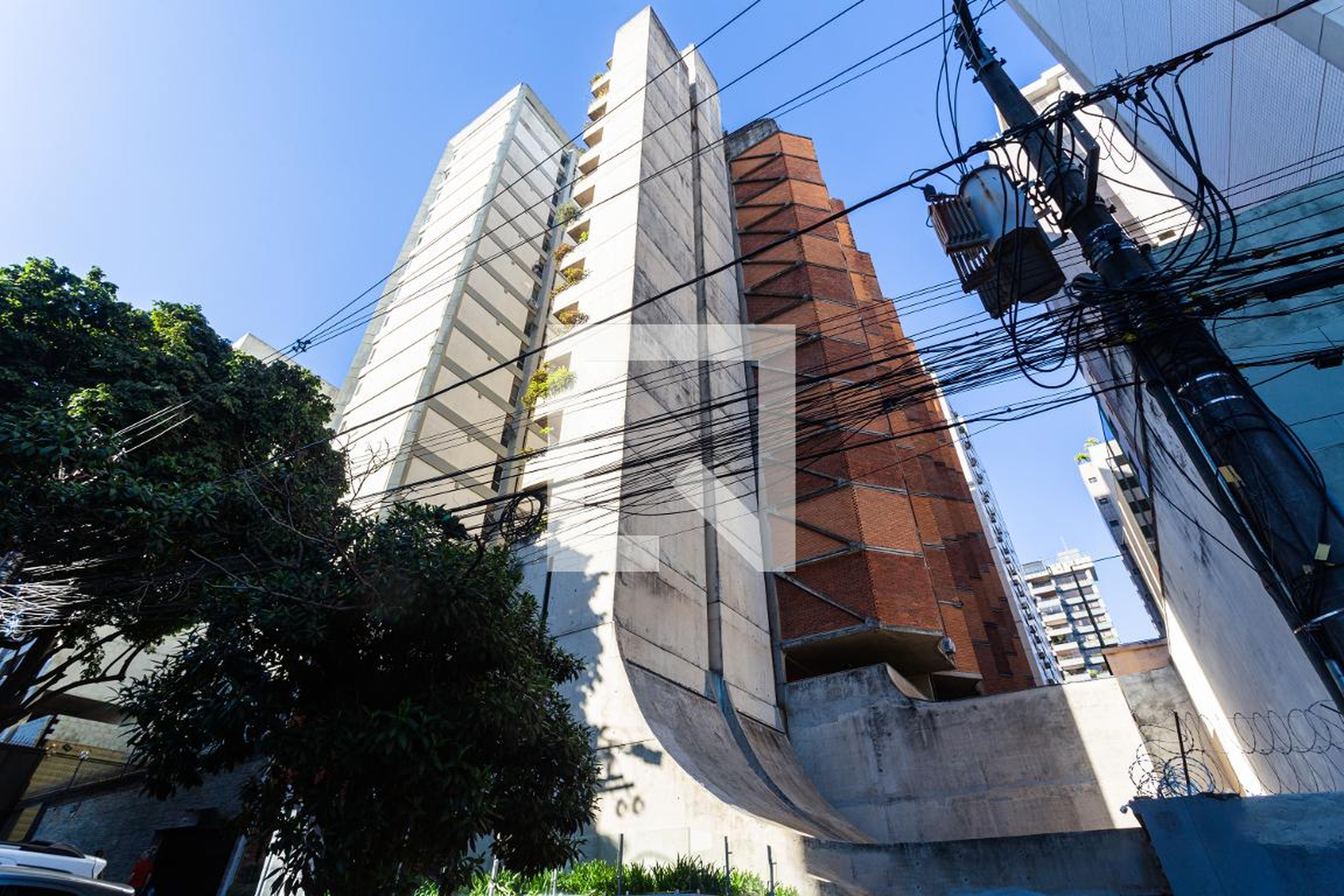 Fachada Edifício Serramares