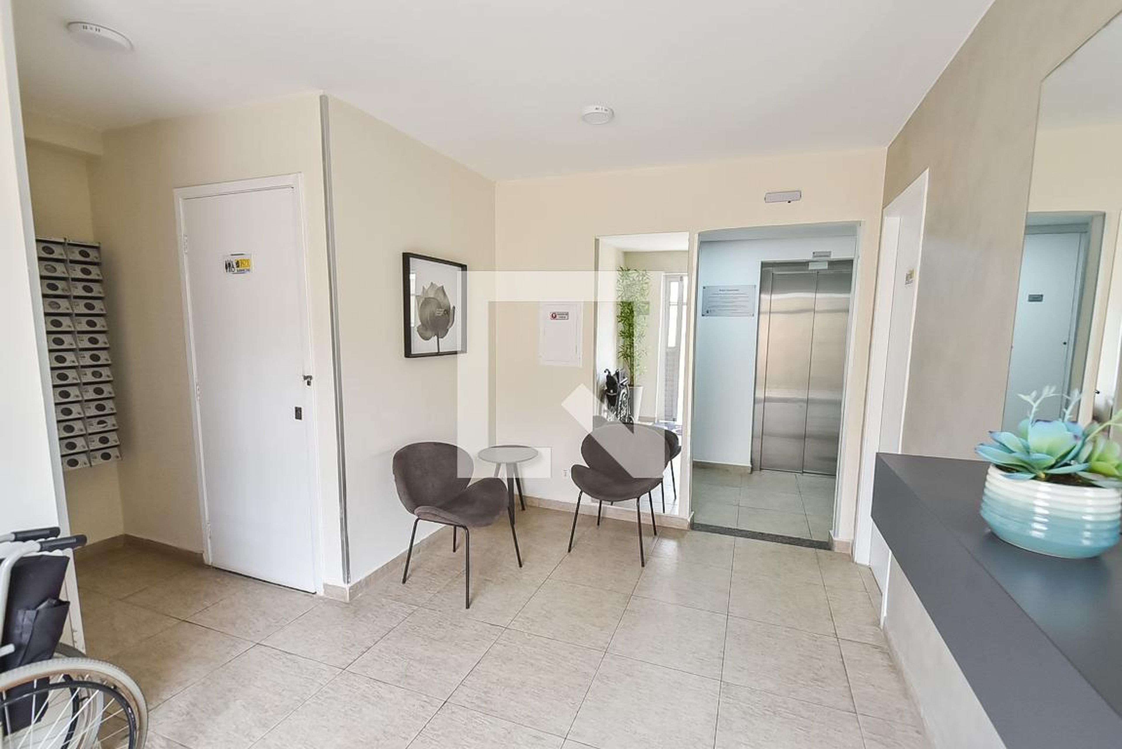 Hall de entrada - Joy Cambucy