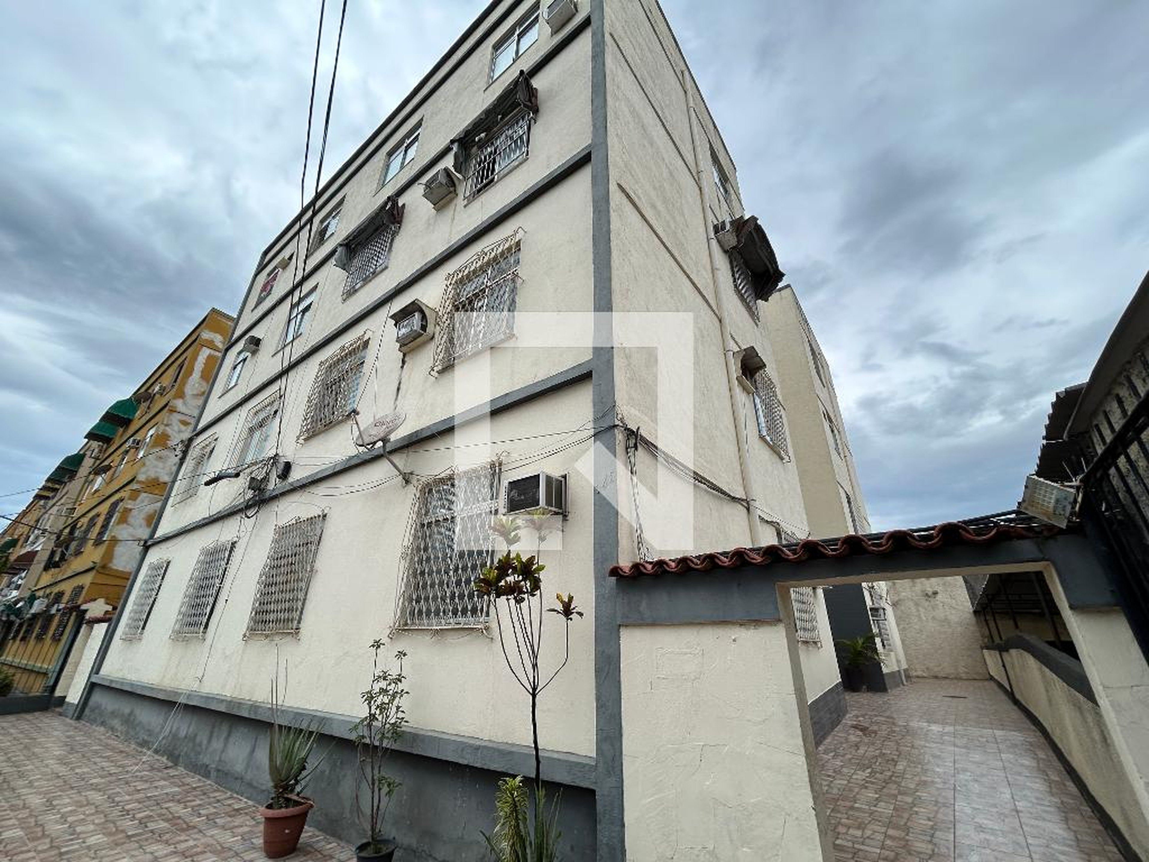 Fachada Condomínio em Rua Moréia, 145