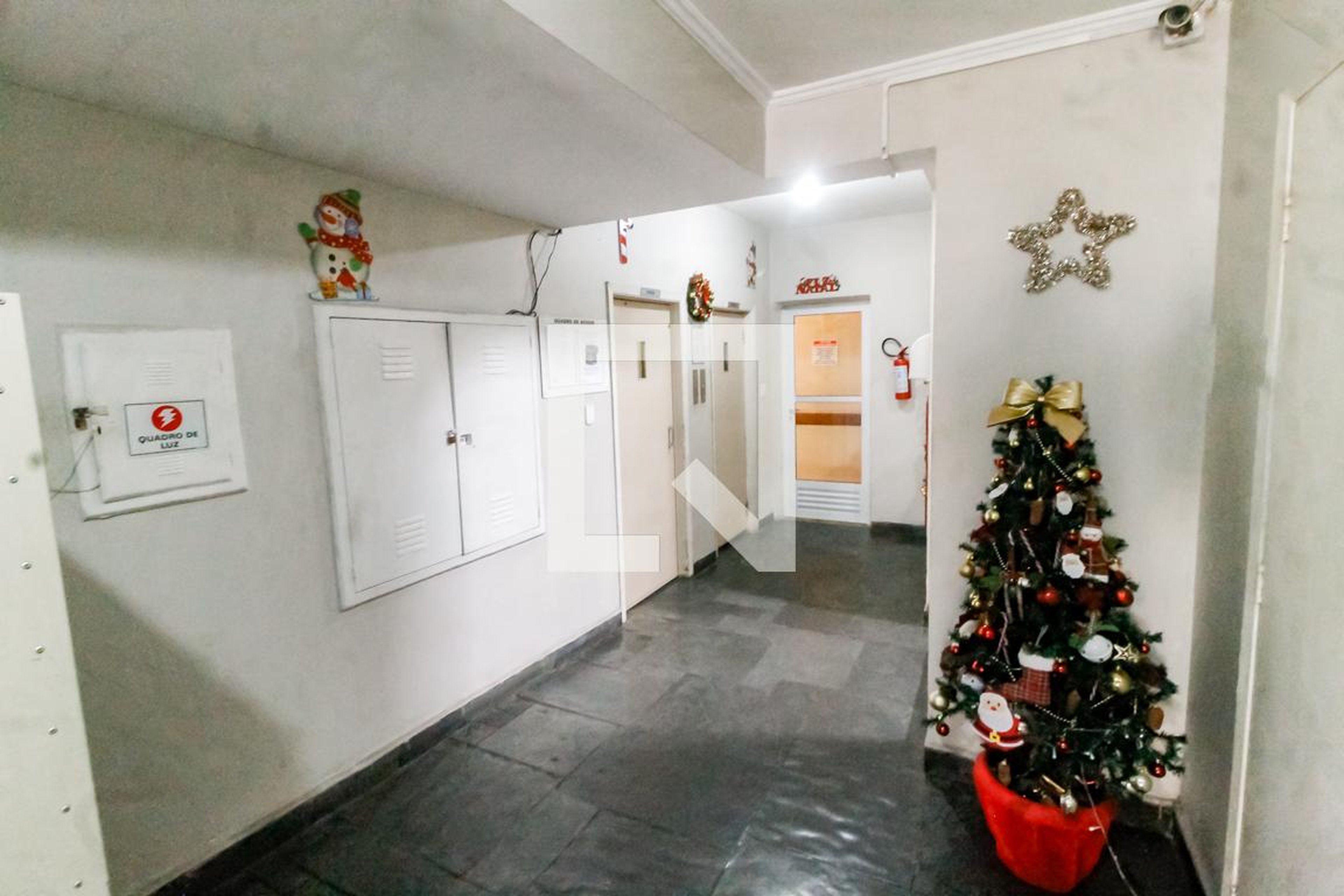 Hall de entrada - Edifício Laurita e Mari