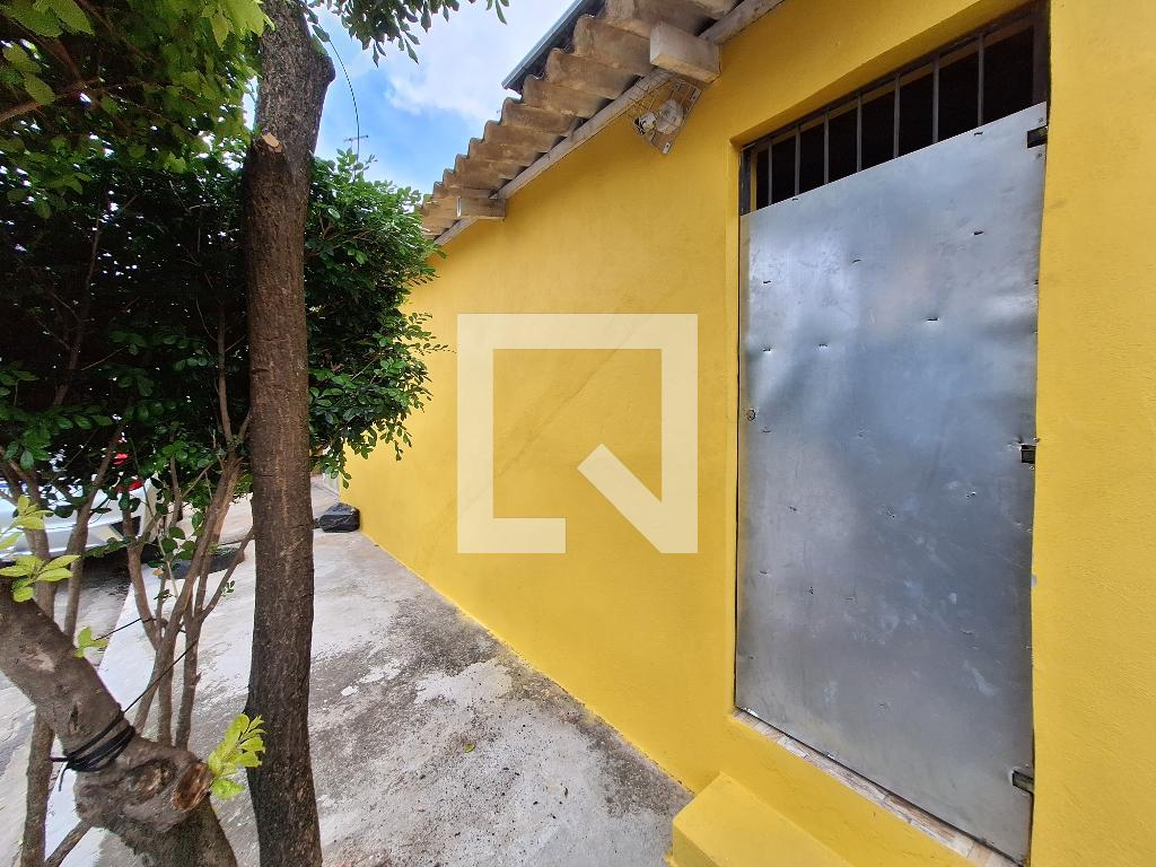 Fachada Condomínio em Rua Fonseca Vasconcelos, 7