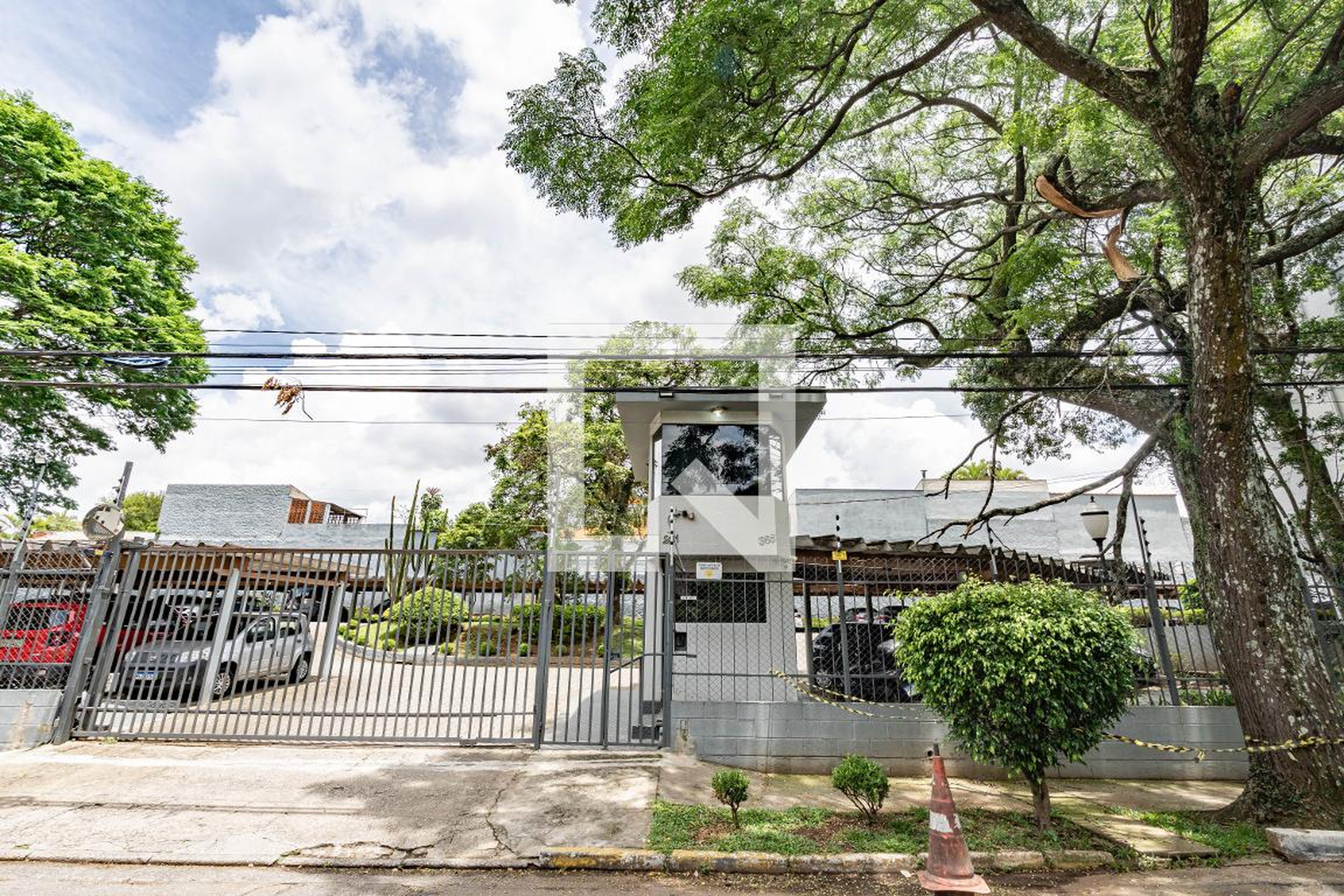 Fachada Condomínio Miraflores I