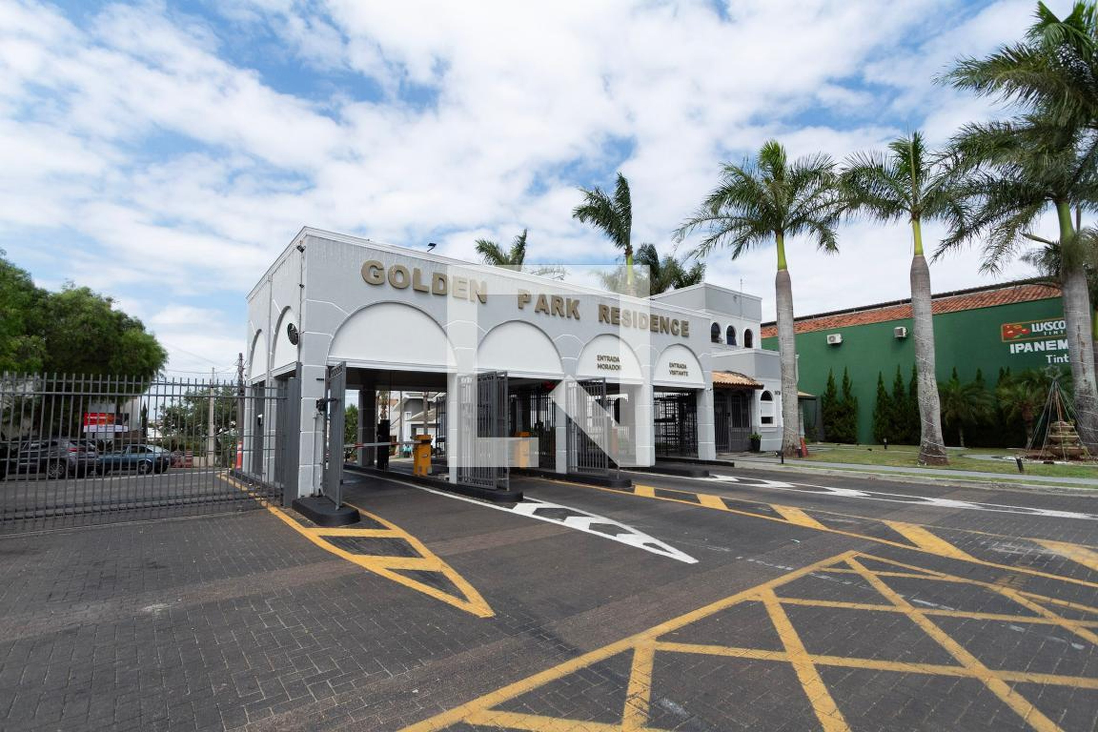 Fachada Condomínio em Rua Nelson Medeiros, 120