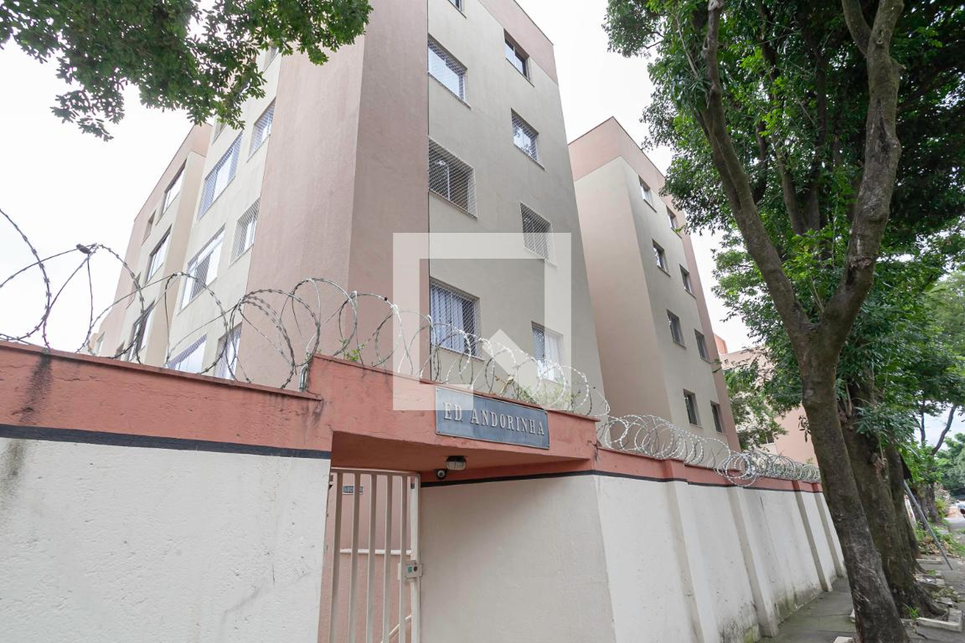 Fachada do condomínio Edifício Andorinhas