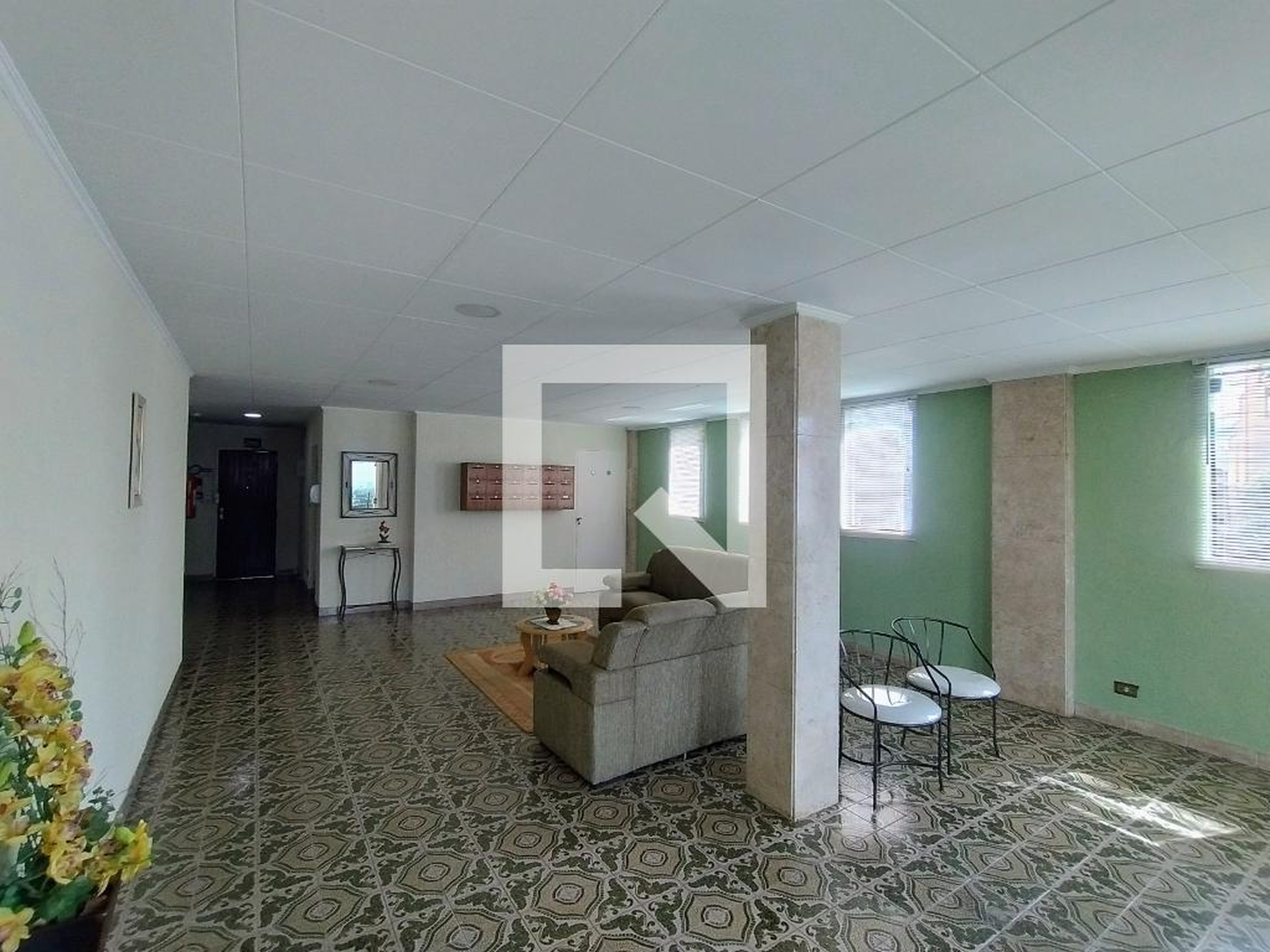 Hall de entrada Condomínio em Rua San Martin, 99