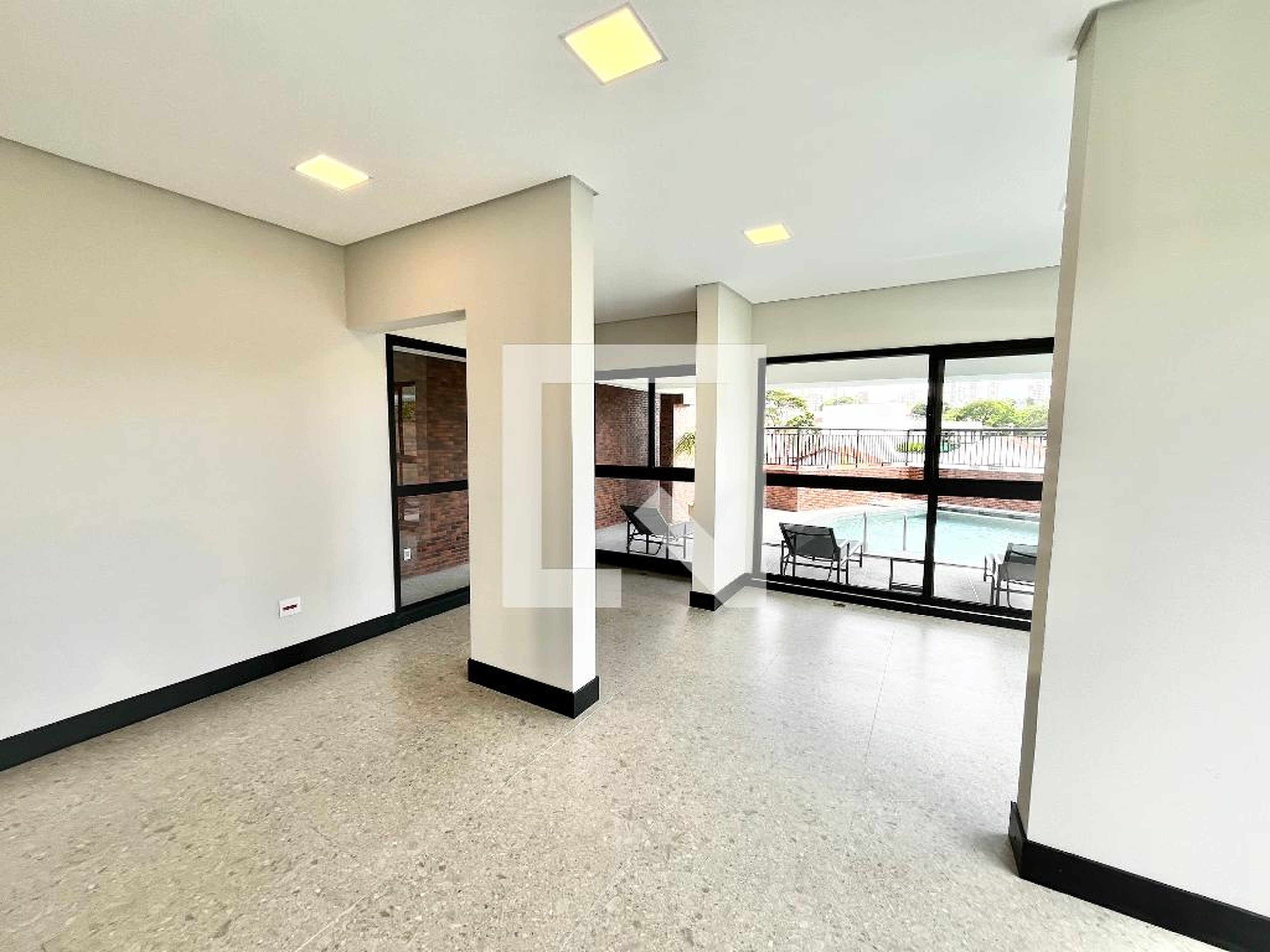 Academia - Single Tolle