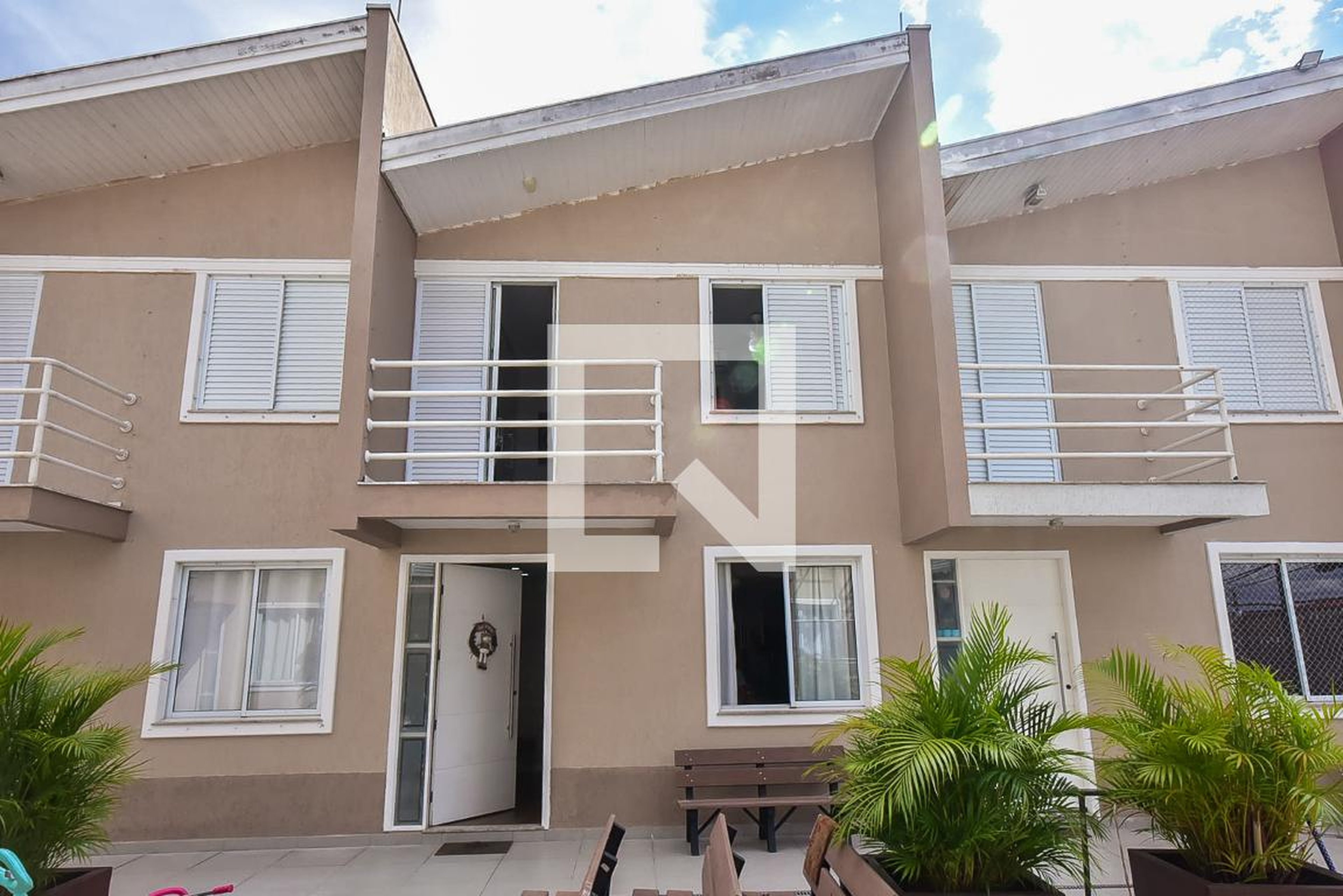 Fachada Condomínio Vila das Orquideas