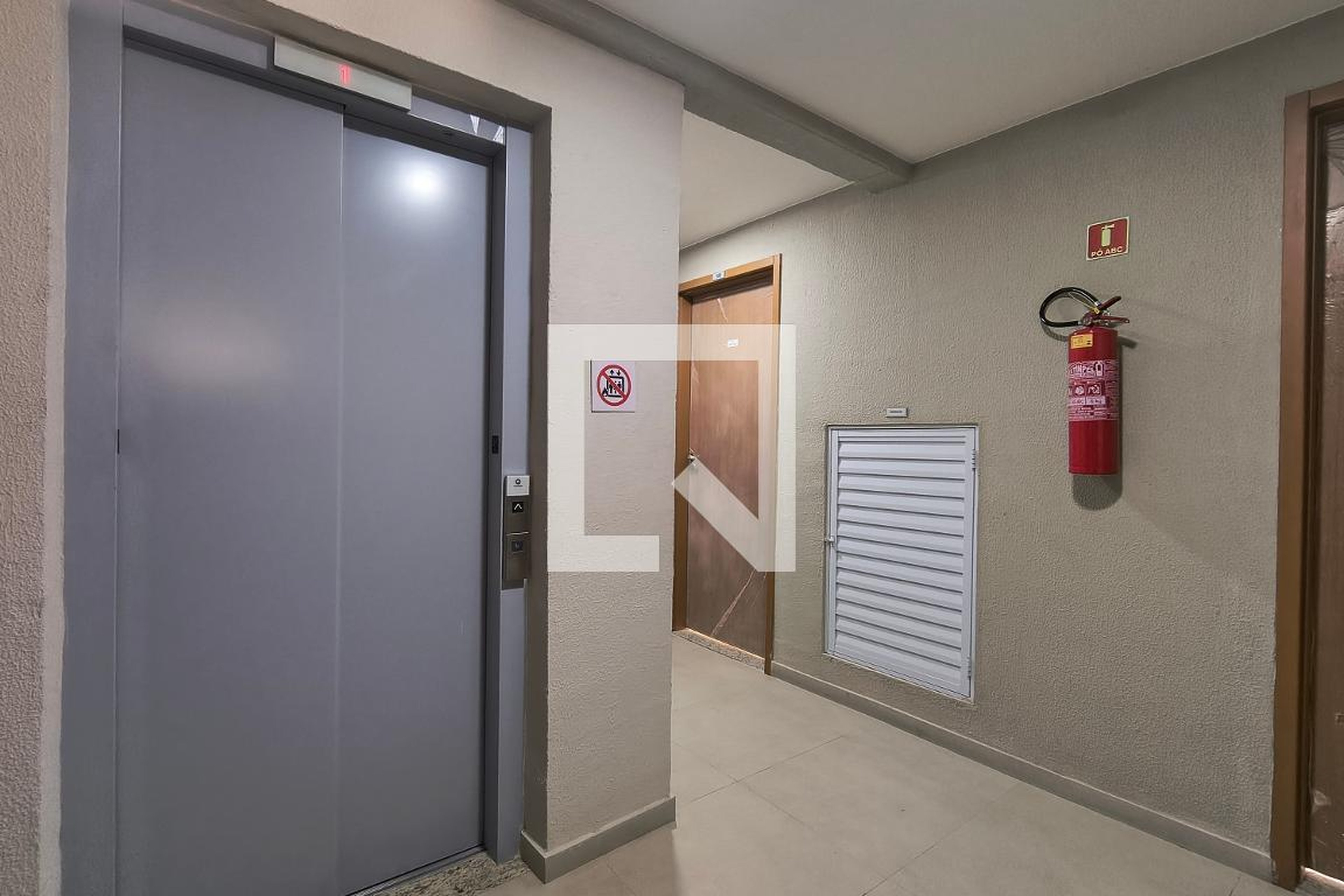 Hall - Ville Roma