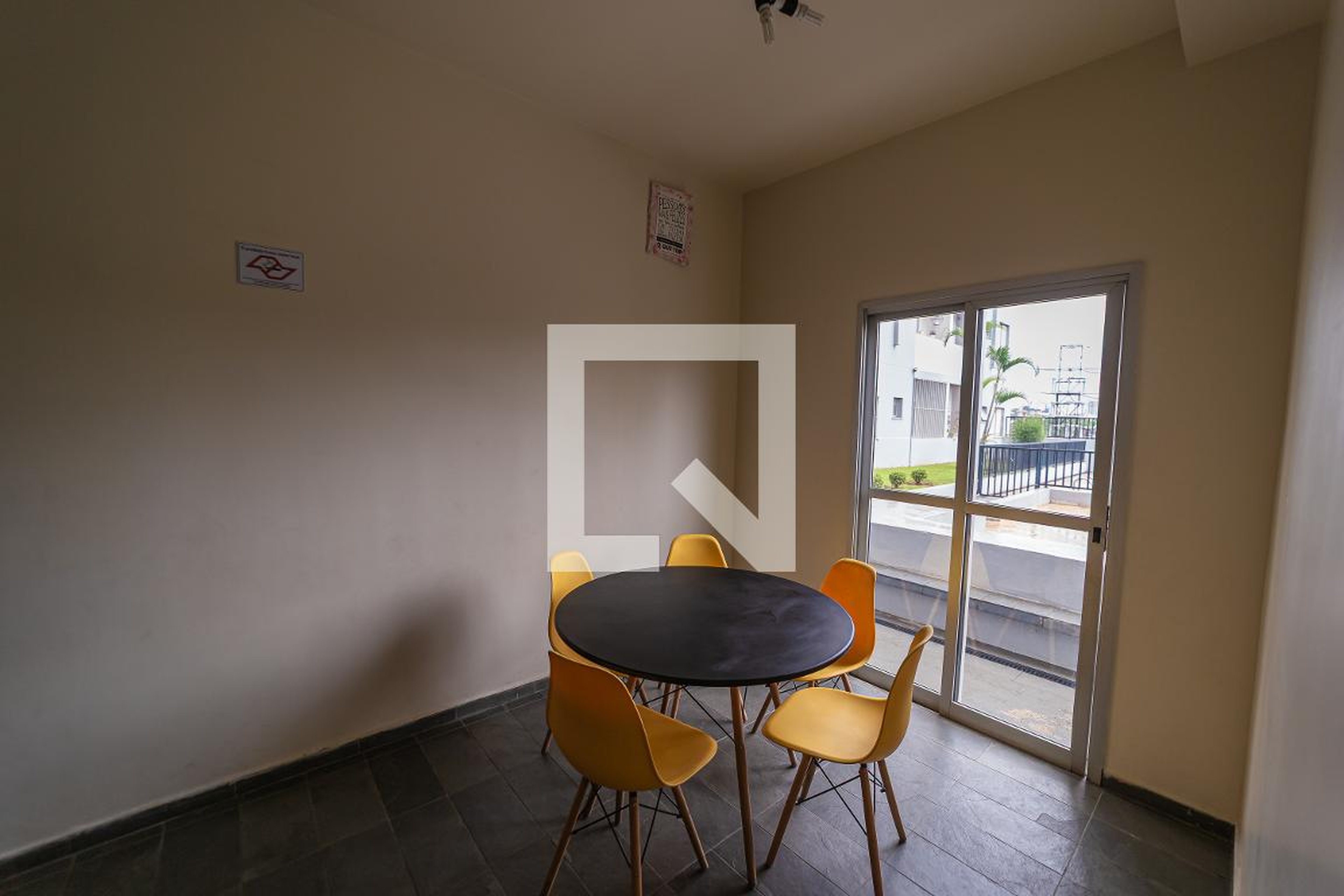 Sala de Jogos - Provence