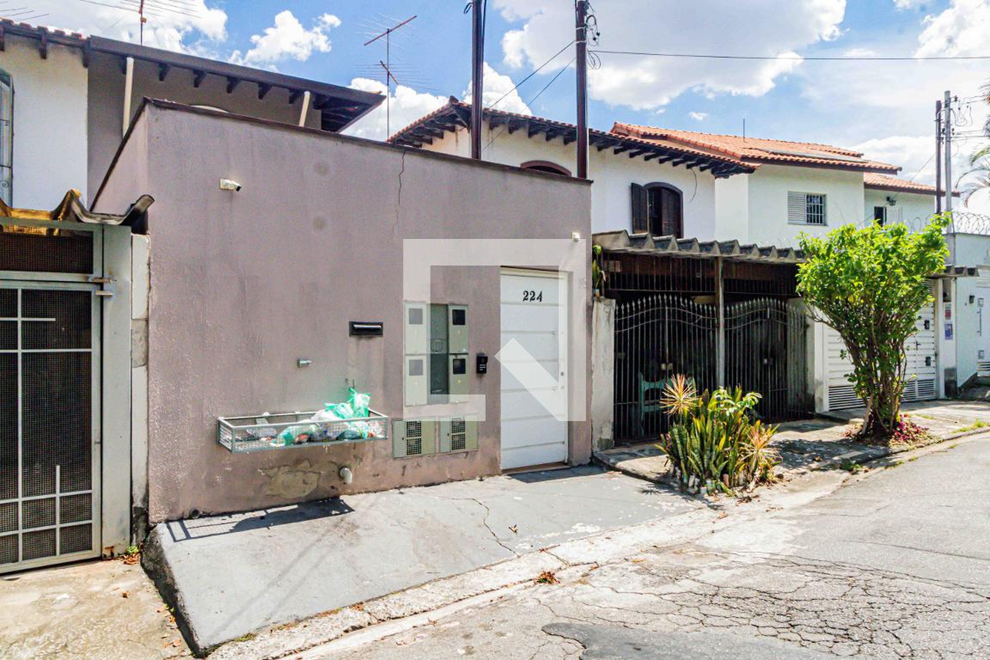 Fachada Condomínio em Rua Geremia Lunardelli, 224