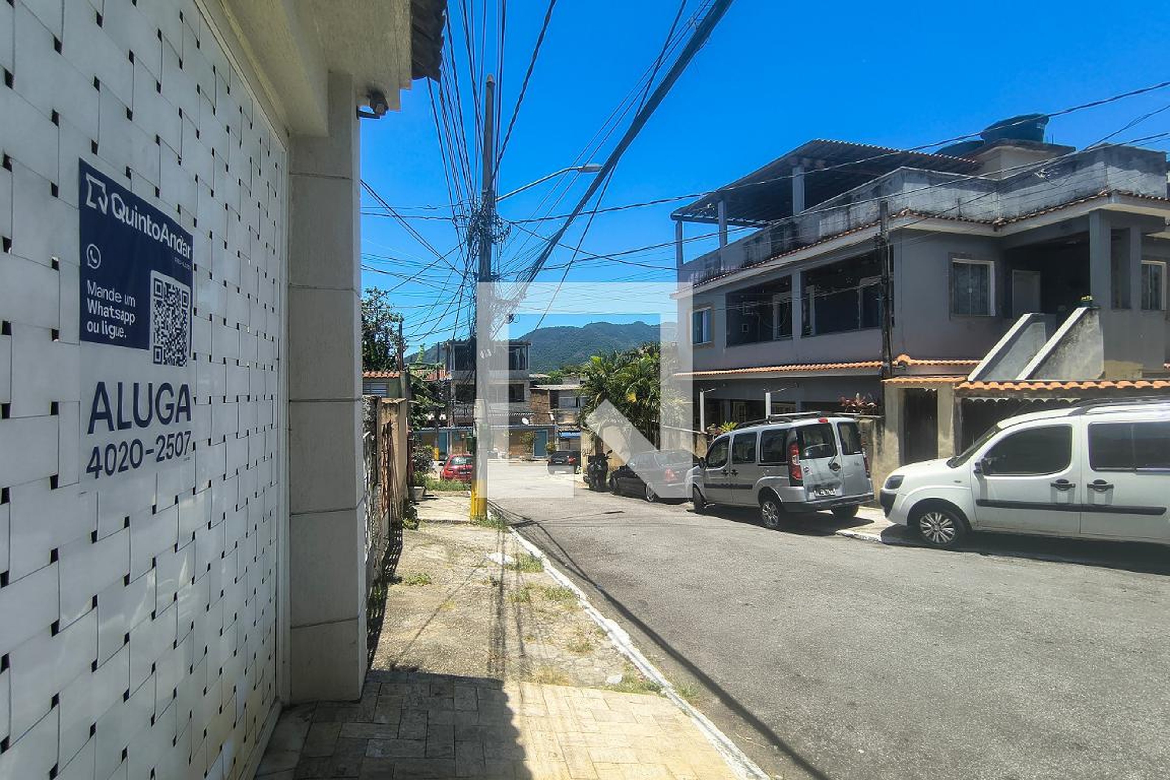 Fachada Condomínio em Estrada do Outeiro Santo, 900