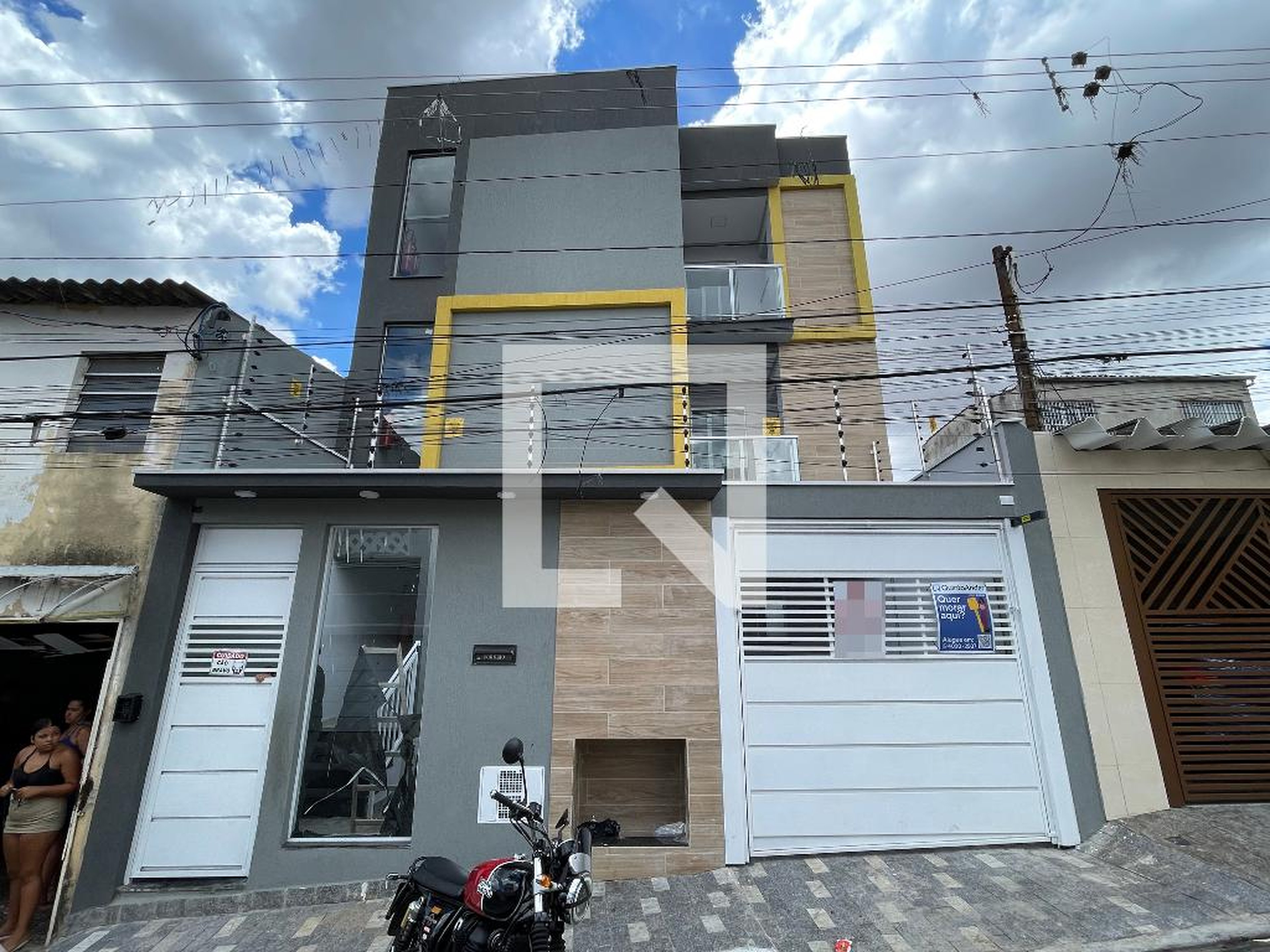 Fachada Condomínio em Rua Ana Concheta Talarico, 118