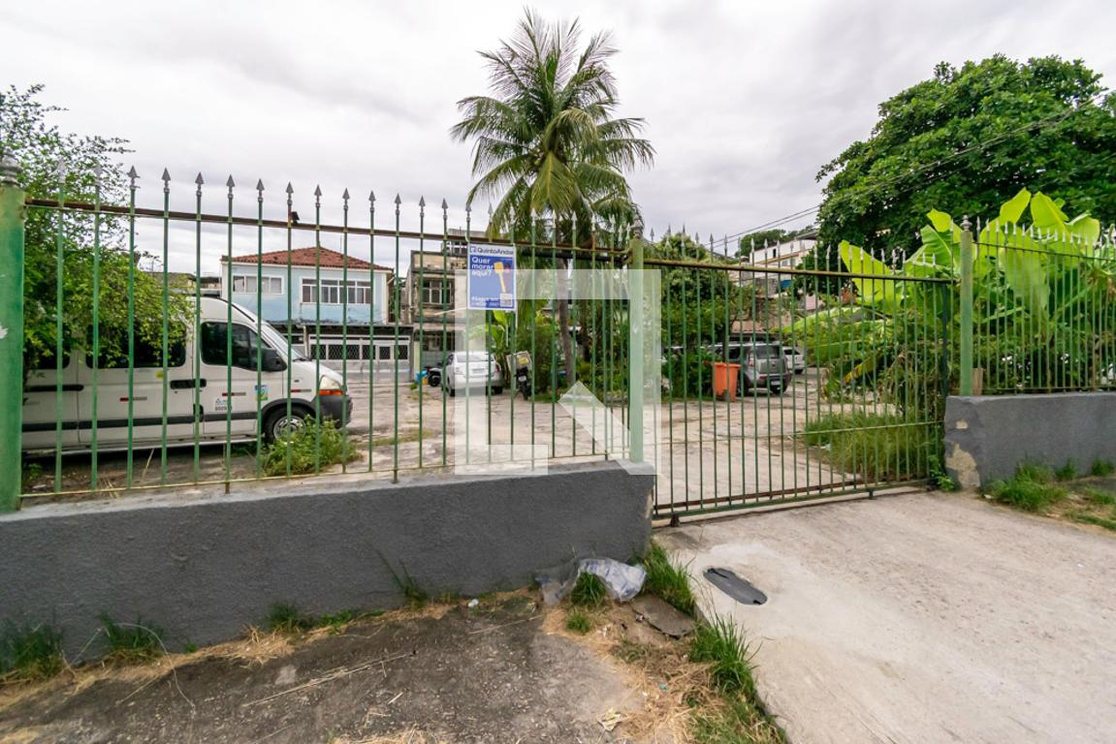 Fachada Condomínio em Rua Rodolfo Mota Lima, 139