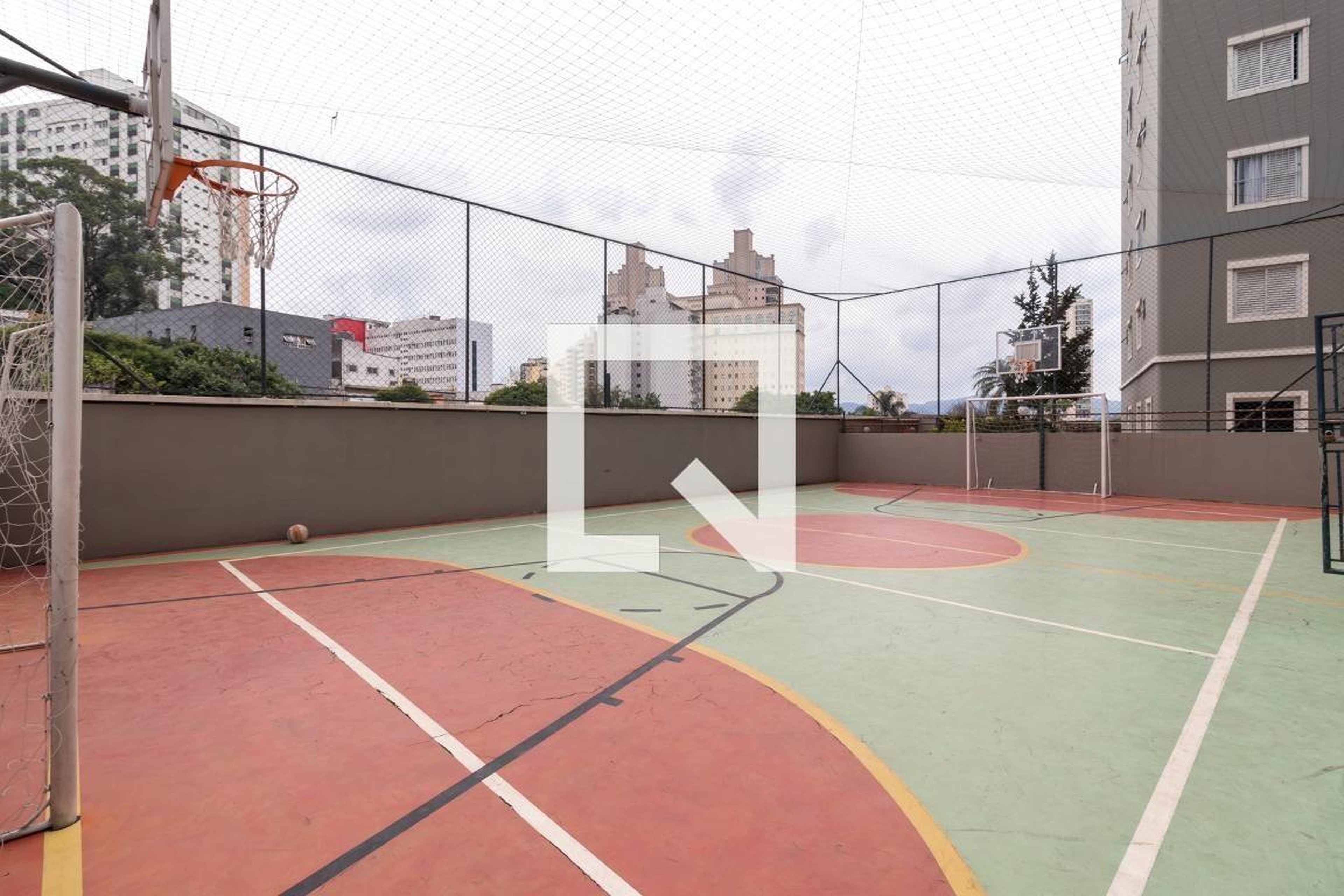 Quadra Esportiva - Edifício Renoir e Monet