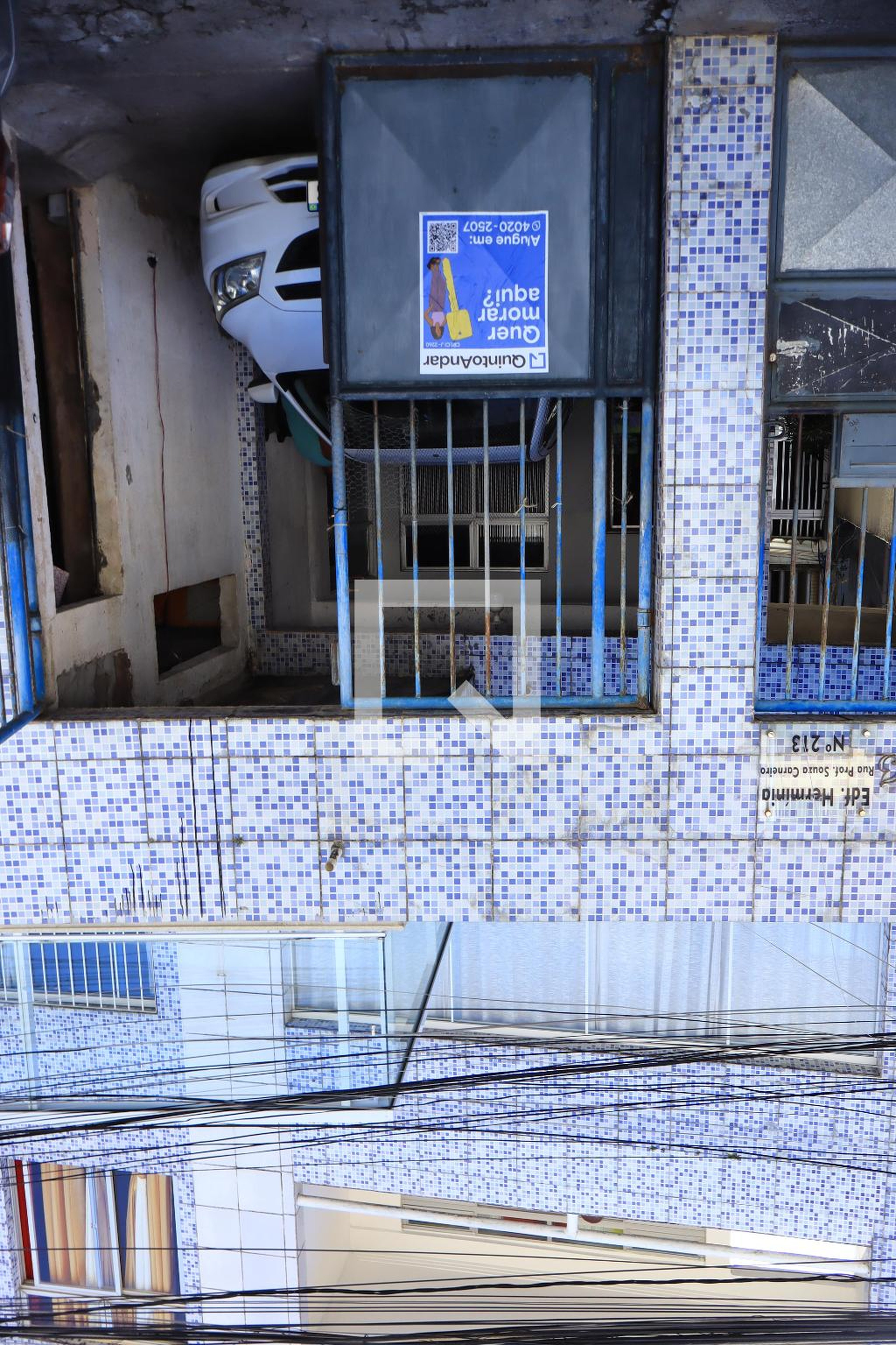 Fachada Condomínio em Rua Professor Souza Carneiro, 213